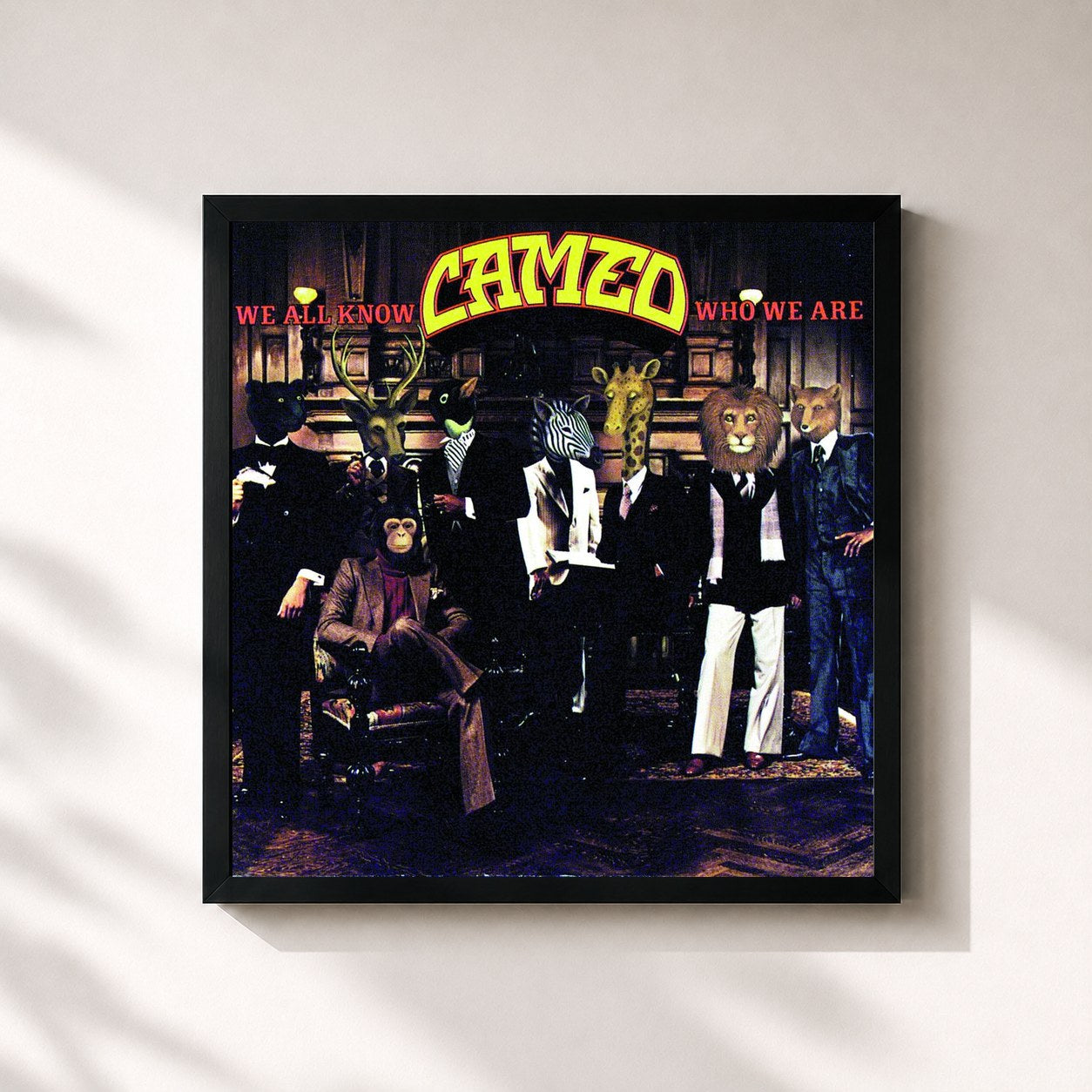#noir Tableau carré de l'album We All Know Who We Are de Cameo, cadre noir 32x32 cm