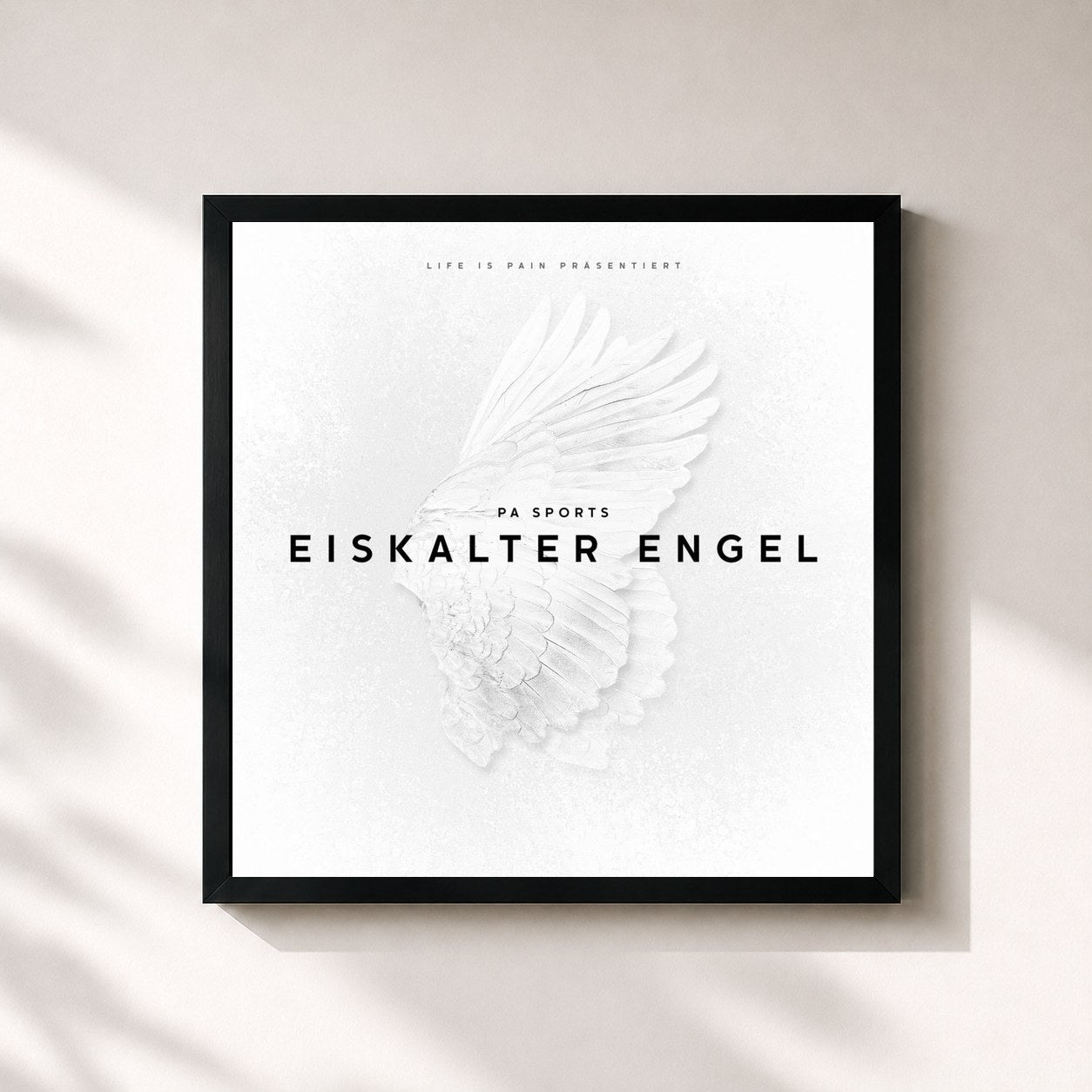 #noir Tableau carré de l'album Eiskalter Engel de PA Sports, cadre noir 32x32 cm