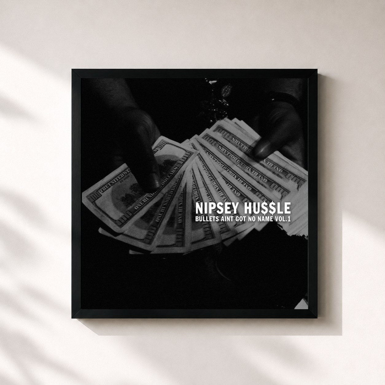 #noir Tableau carré de l'album Bullets Ain't Got No Name Vol. 1 de Nipsey Hussle, cadre noir 32x32 cm