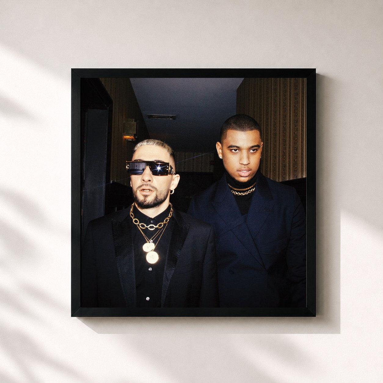 #noir Tableau carré de l'album DIAMOND TEARS de YG Pablo, cadre noir 32x32 cm