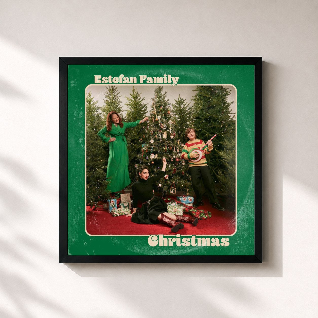 #noir Tableau carré de l'album Estefan Family Christmas de Gloria Estefan, cadre noir 32x32 cm