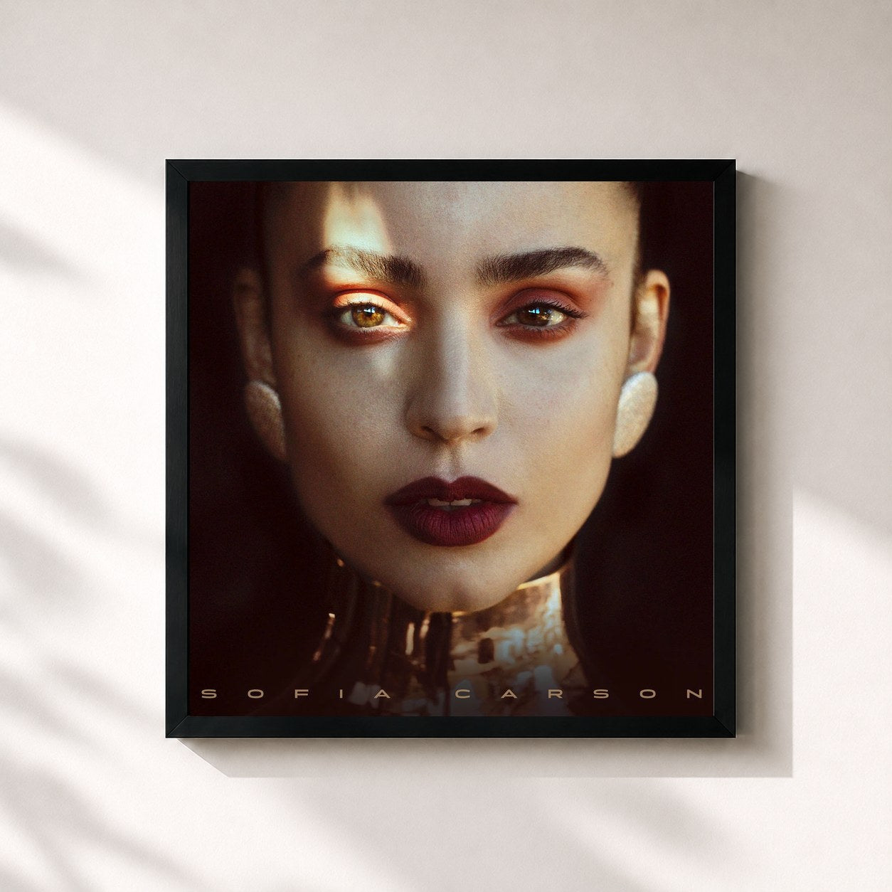 #noir Tableau carré de l'album Sofia Carson de Sofia Carson, cadre noir 32x32 cm