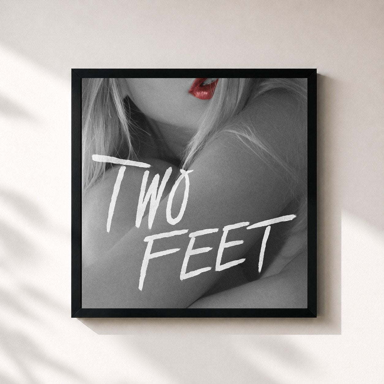 #noir Tableau carré de l'album Momentum de Two Feet, cadre noir 32x32 cm