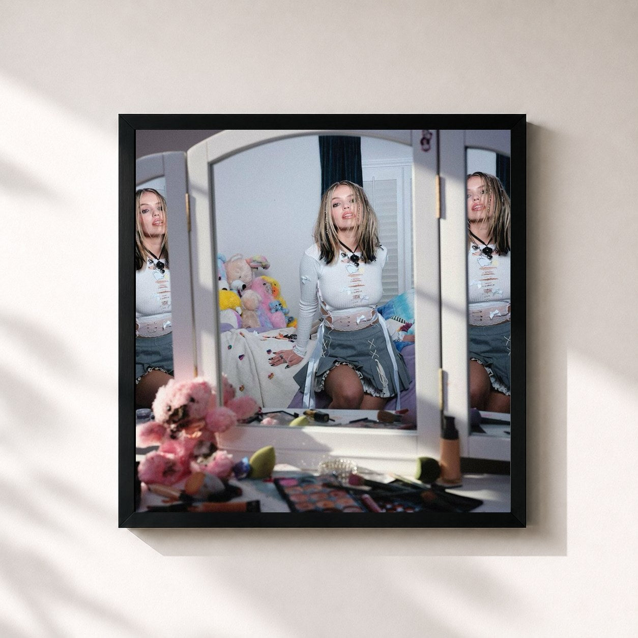 #noir Tableau carré de l'album High Concept (Deluxe) de salem ilese, cadre noir 32x32 cm