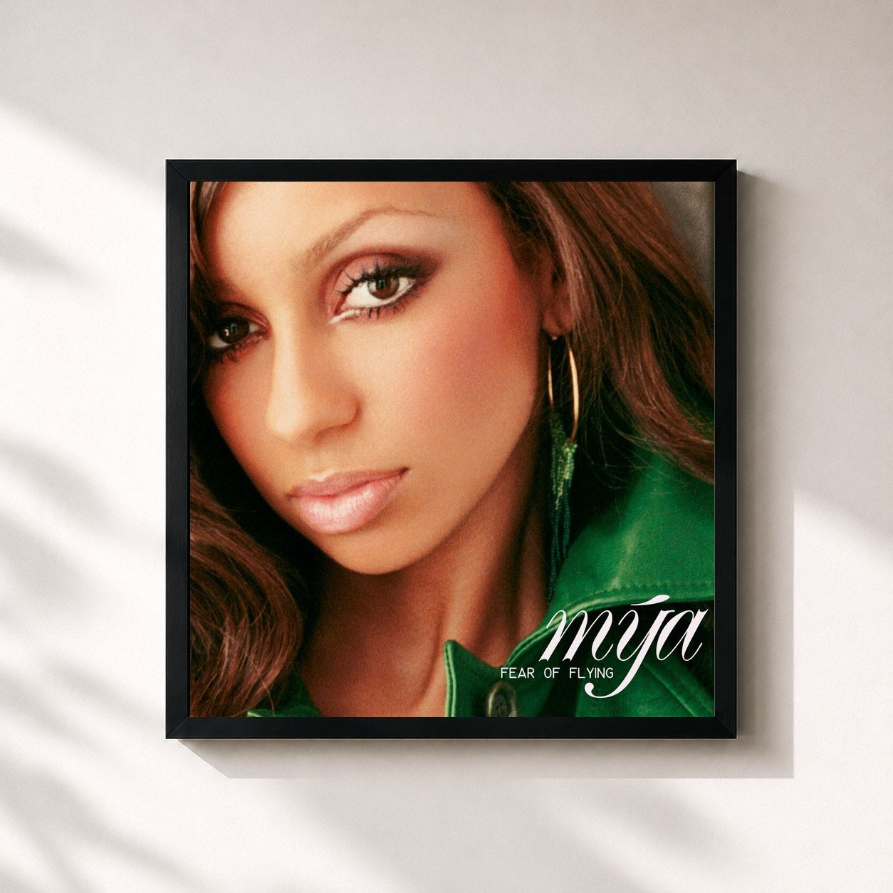 #noir Tableau carré de l'album Fear Of Flying de Mýa, cadre noir 32x32 cm
