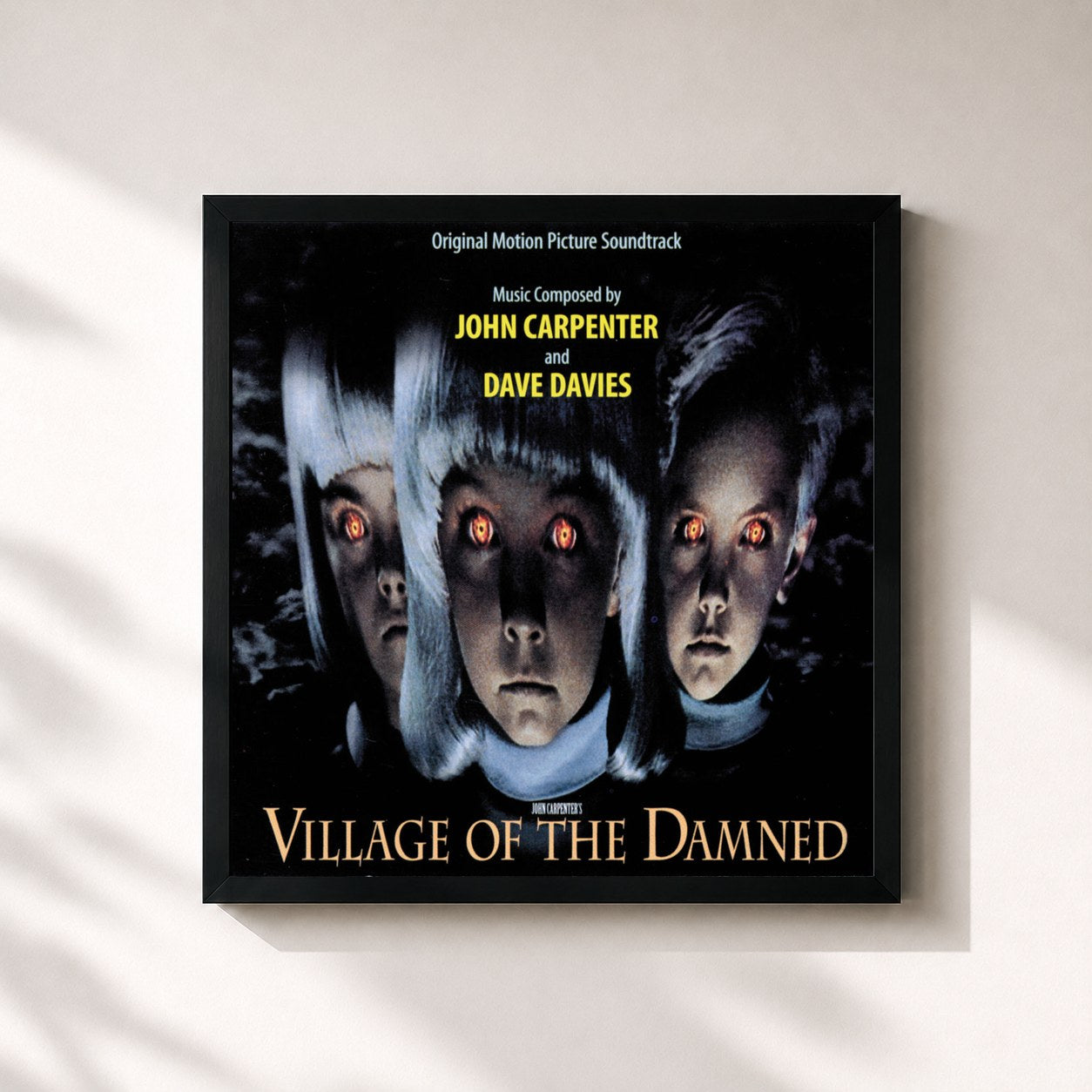 #noir Tableau carré de l'album Village Of The Damned (Original Motion Picture Soundtrack) de John Carpenter, cadre noir 32x32 cm