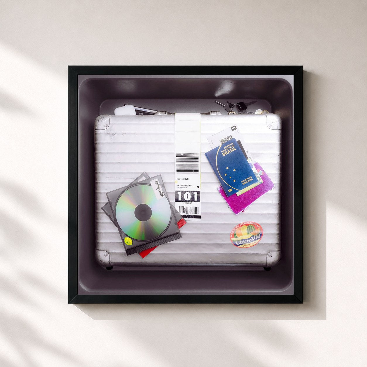 #noir Tableau carré de l'album 101% de Lucio101, cadre noir 32x32 cm