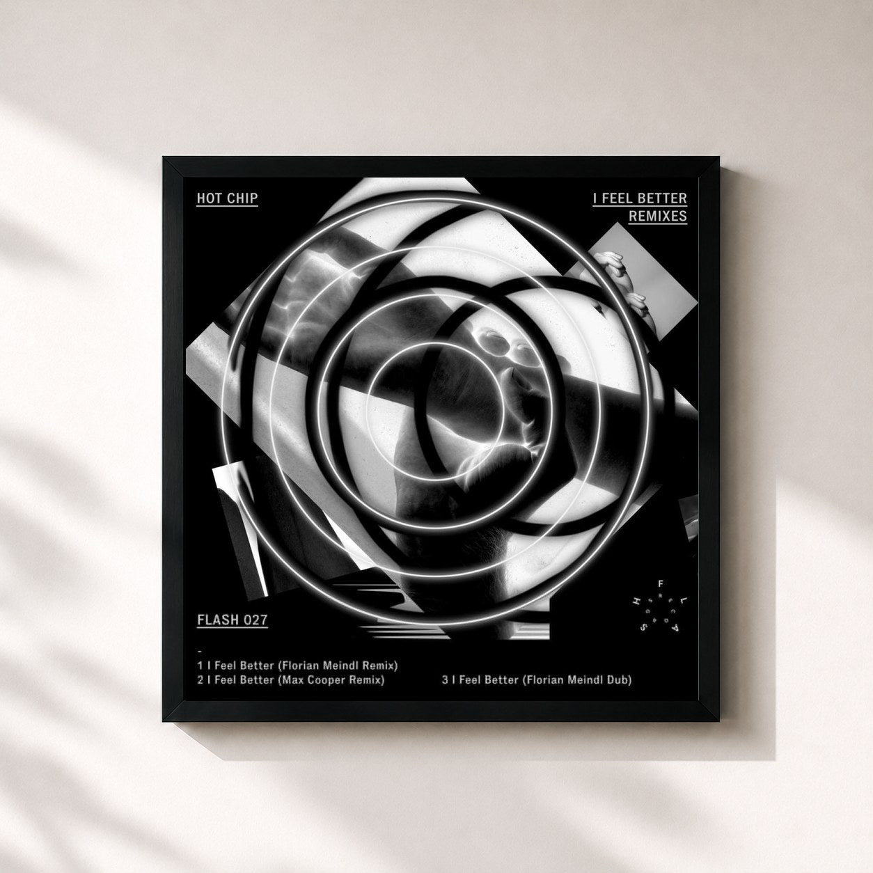 #noir Tableau carré de l'album Hot Chip - I Feel better (Florian Meindl Remixes) (MP3 Single) de Hot Chip, cadre noir 32x32 cm