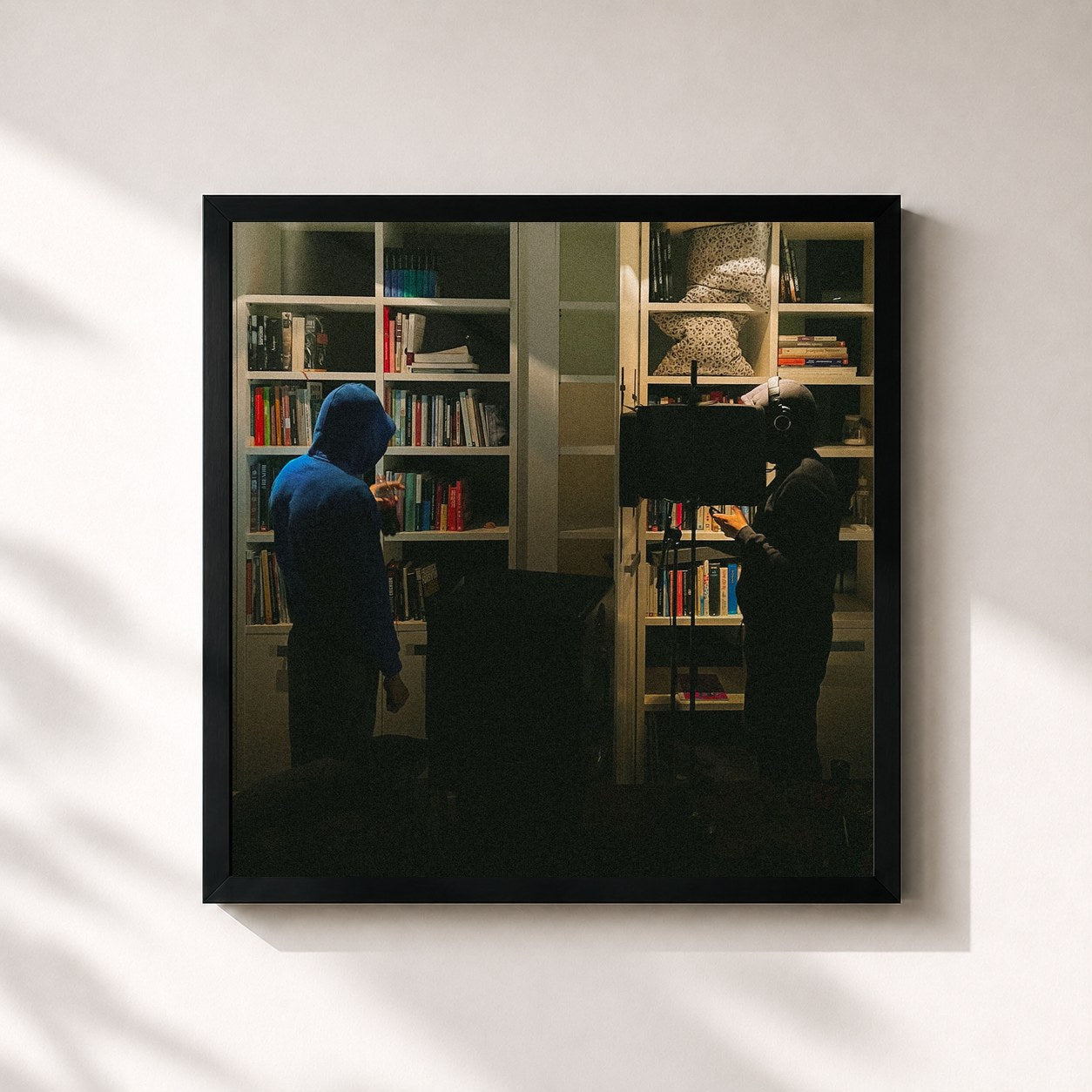 #noir Tableau carré de l'album Capítulo 1 de Beny Jr, cadre noir 32x32 cm