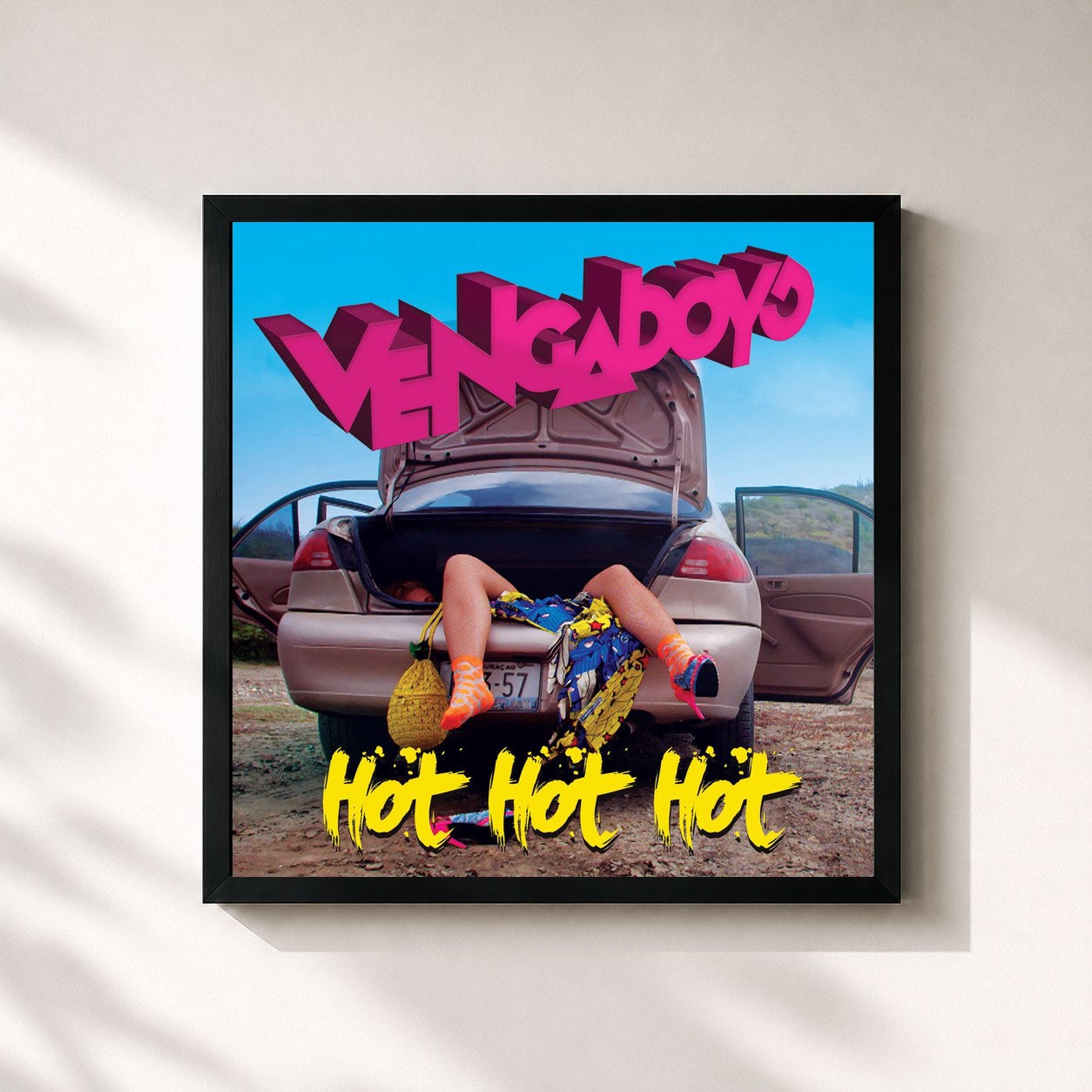 #noir Tableau carré de l'album Hot Hot Hot de Vengaboys, cadre noir 32x32 cm