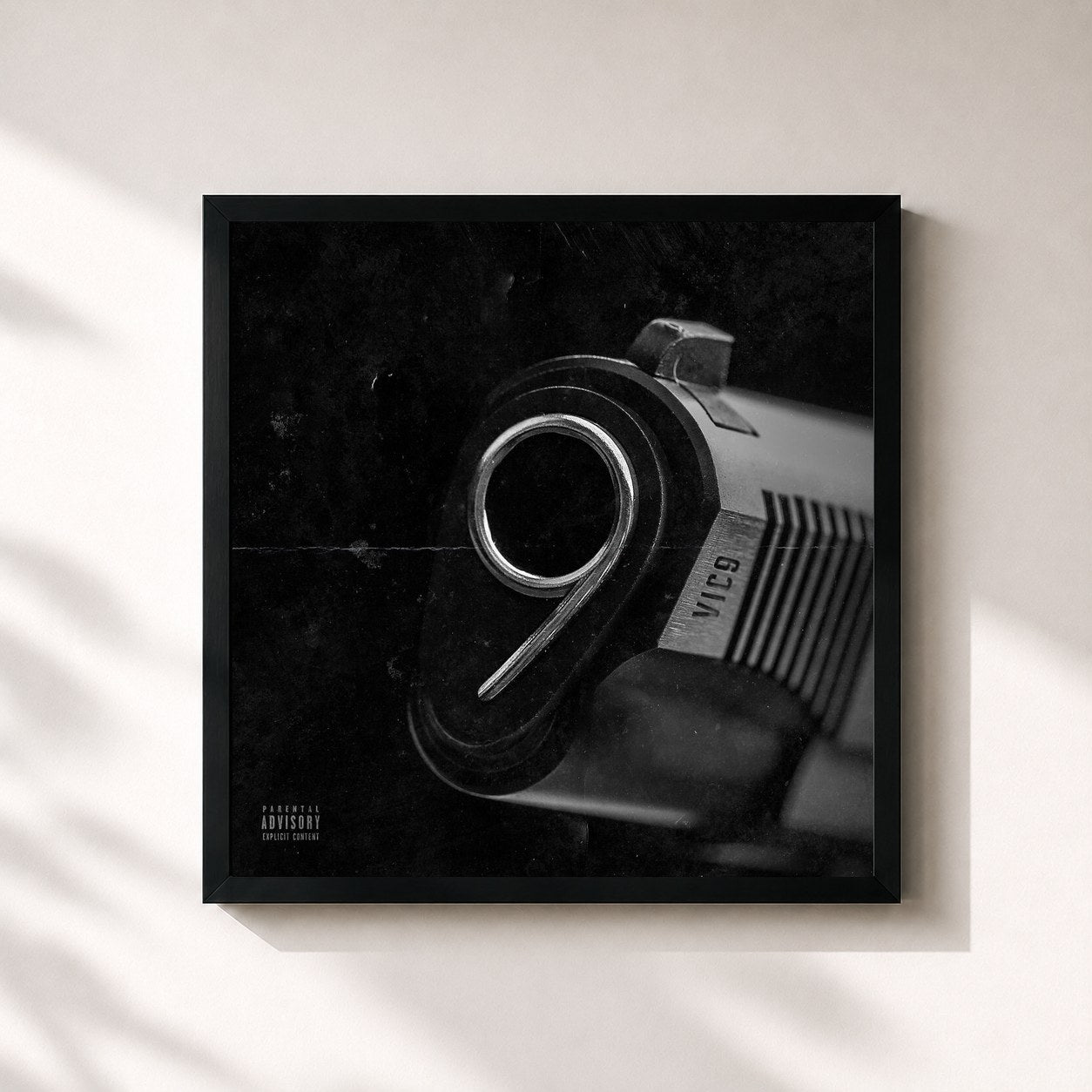 #noir Tableau carré de l'album 9 de Vic9, cadre noir 32x32 cm