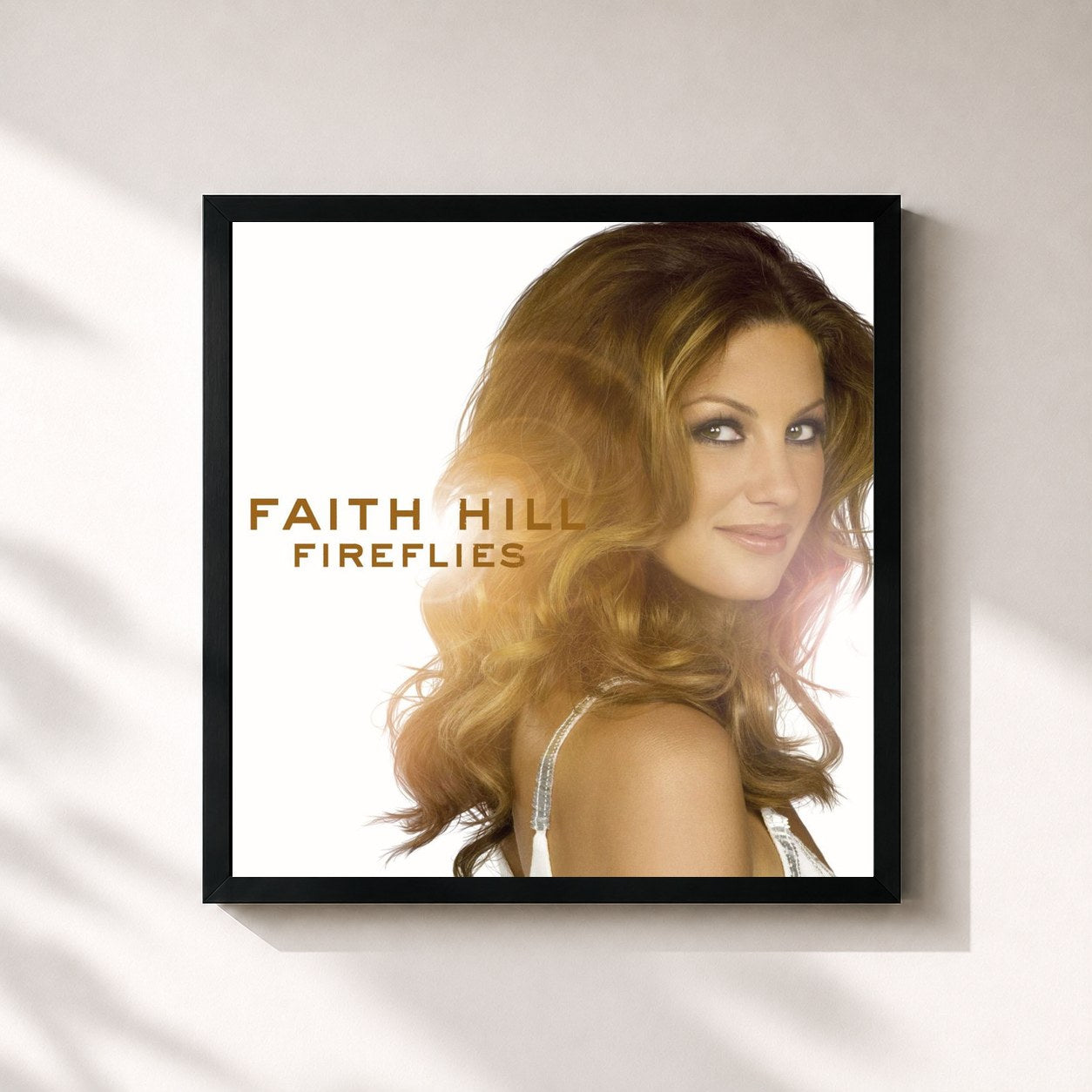 #noir Tableau carré de l'album Fireflies (Single Version) de Faith Hill, cadre noir 32x32 cm