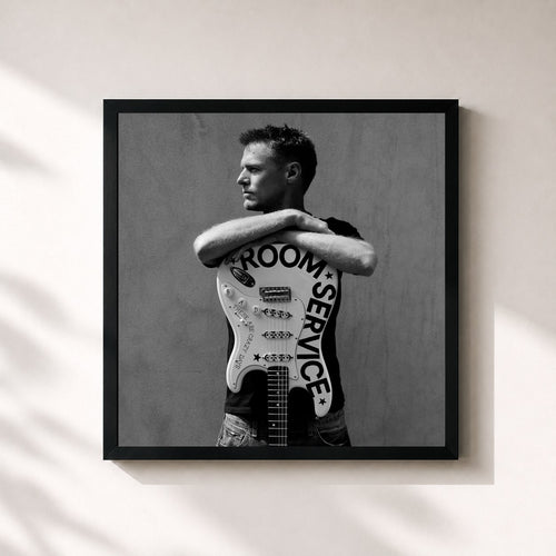 Bryan Adams · Room Service — Affiche encadrée