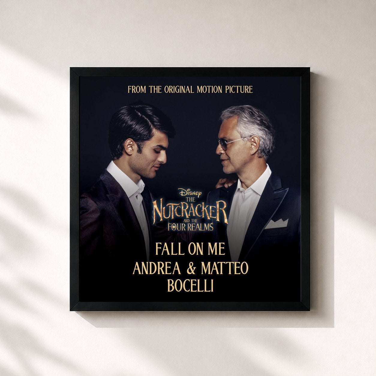 #noir Tableau carré de l'album Fall On Me (From Disney's "The Nutcracker And The Four Realms") de Andrea Bocelli, cadre noir 32x32 cm