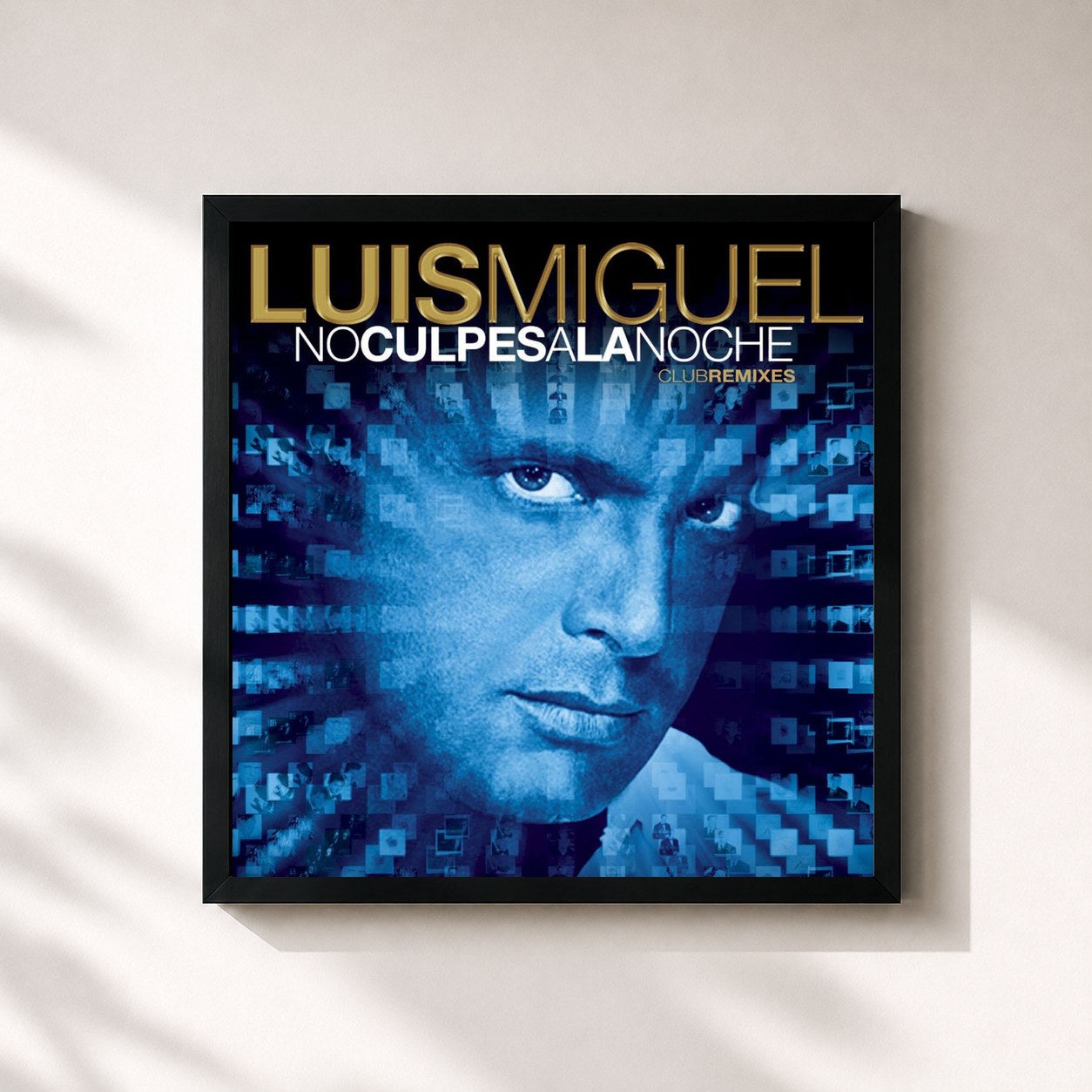 #noir Tableau carré de l'album No culpes a la noche (Club remixes) de Luis Miguel, cadre noir 32x32 cm