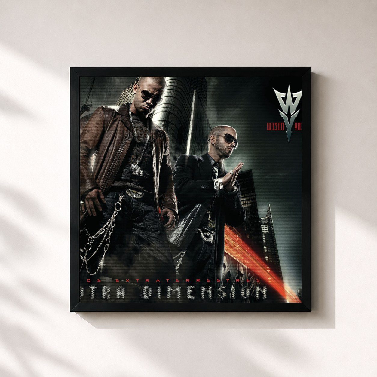 #noir Tableau carré de l'album Los Extraterrestres - Otra Dimension de Wisin & Yandel, cadre noir 32x32 cm