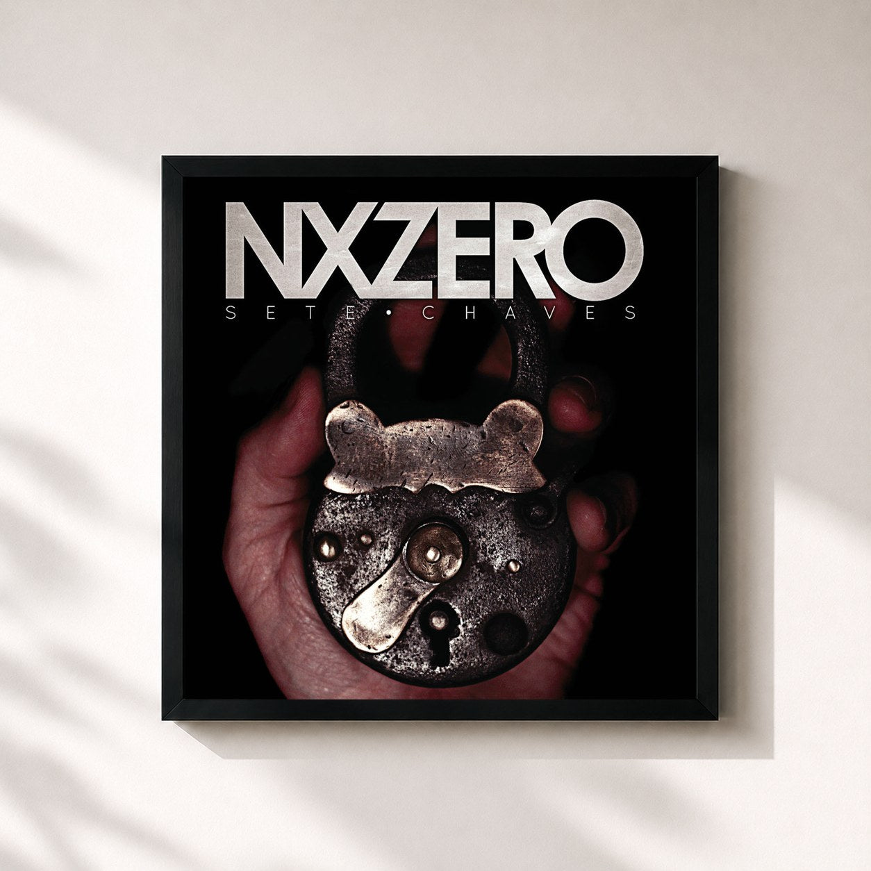 #noir Tableau carré de l'album Sete Chaves de NX Zero, cadre noir 32x32 cm