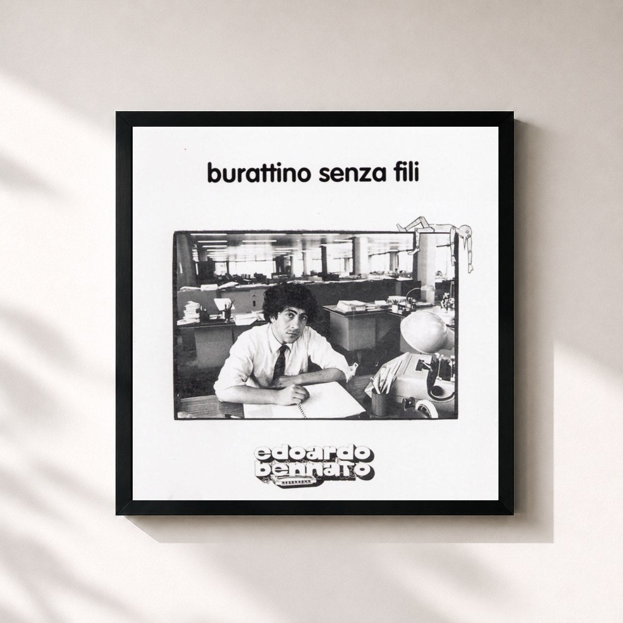 #noir Tableau carré de l'album Burattino Senza Fili de Edoardo Bennato, cadre noir 32x32 cm