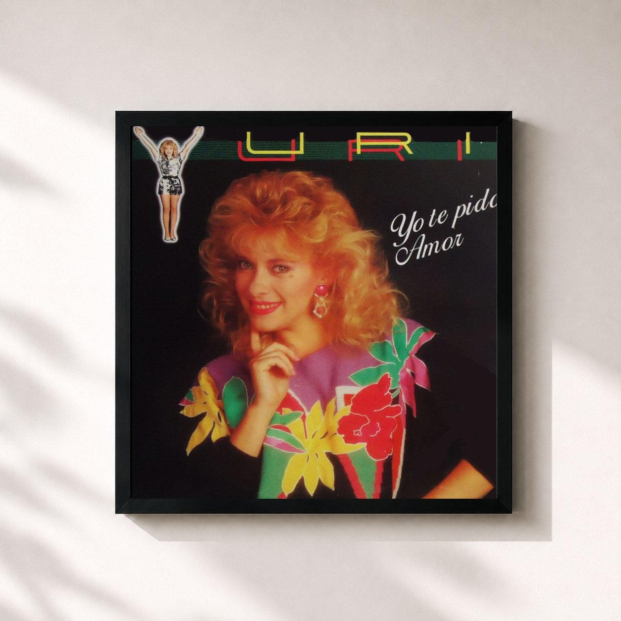 #noir Tableau carré de l'album Yo Te Pido Amor de Yuri, cadre noir 32x32 cm