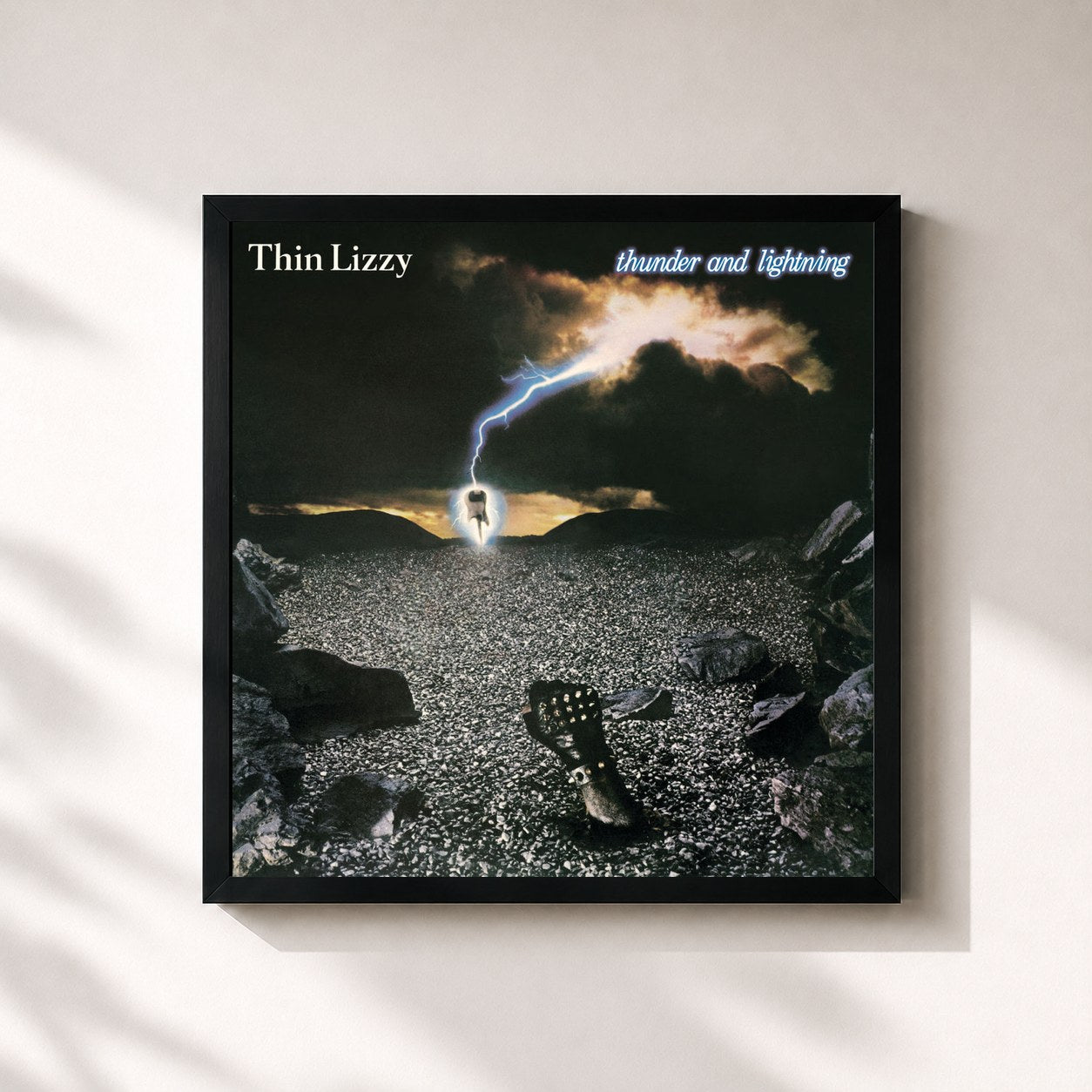 #noir Tableau carré de l'album Thunder And Lightning (Deluxe Edition) de Thin Lizzy, cadre noir 32x32 cm