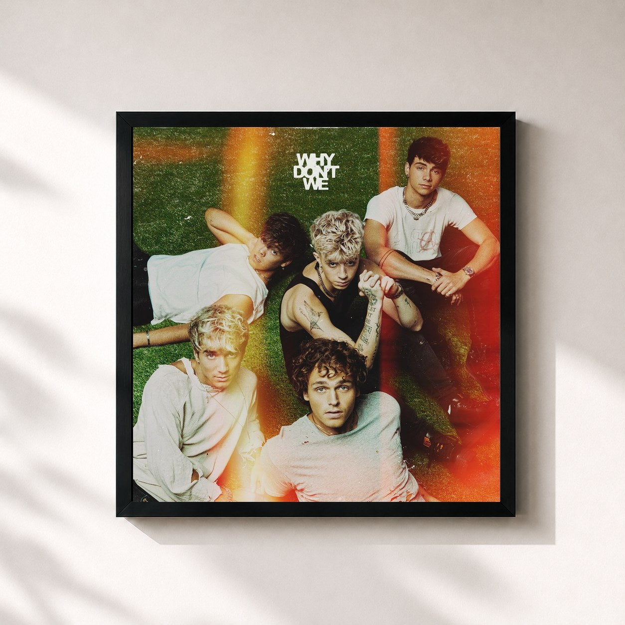 #noir Tableau carré de l'album The Good Times and The Bad Ones de Why Don't We, cadre noir 32x32 cm