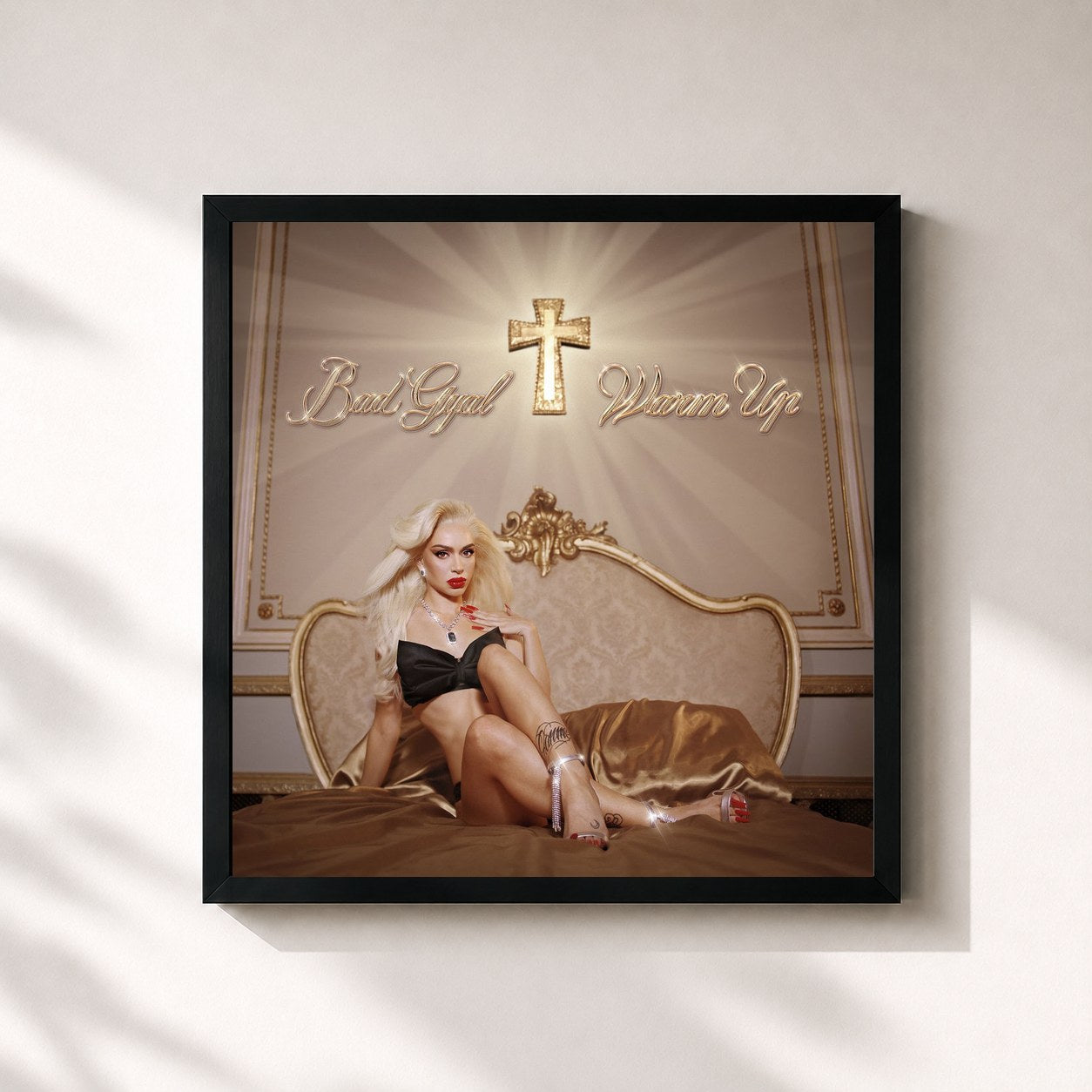 #noir Tableau carré de l'album Warm Up de Bad Gyal, cadre noir 32x32 cm