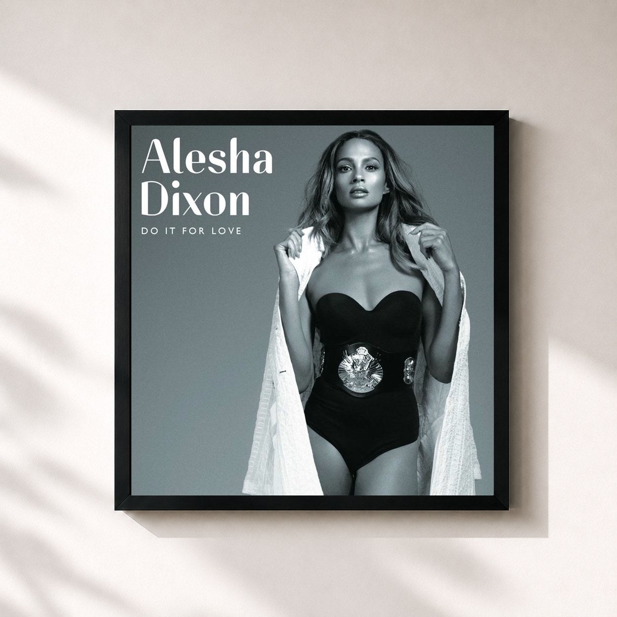 #noir Tableau carré de l'album Do It For Love de Alesha Dixon, cadre noir 32x32 cm