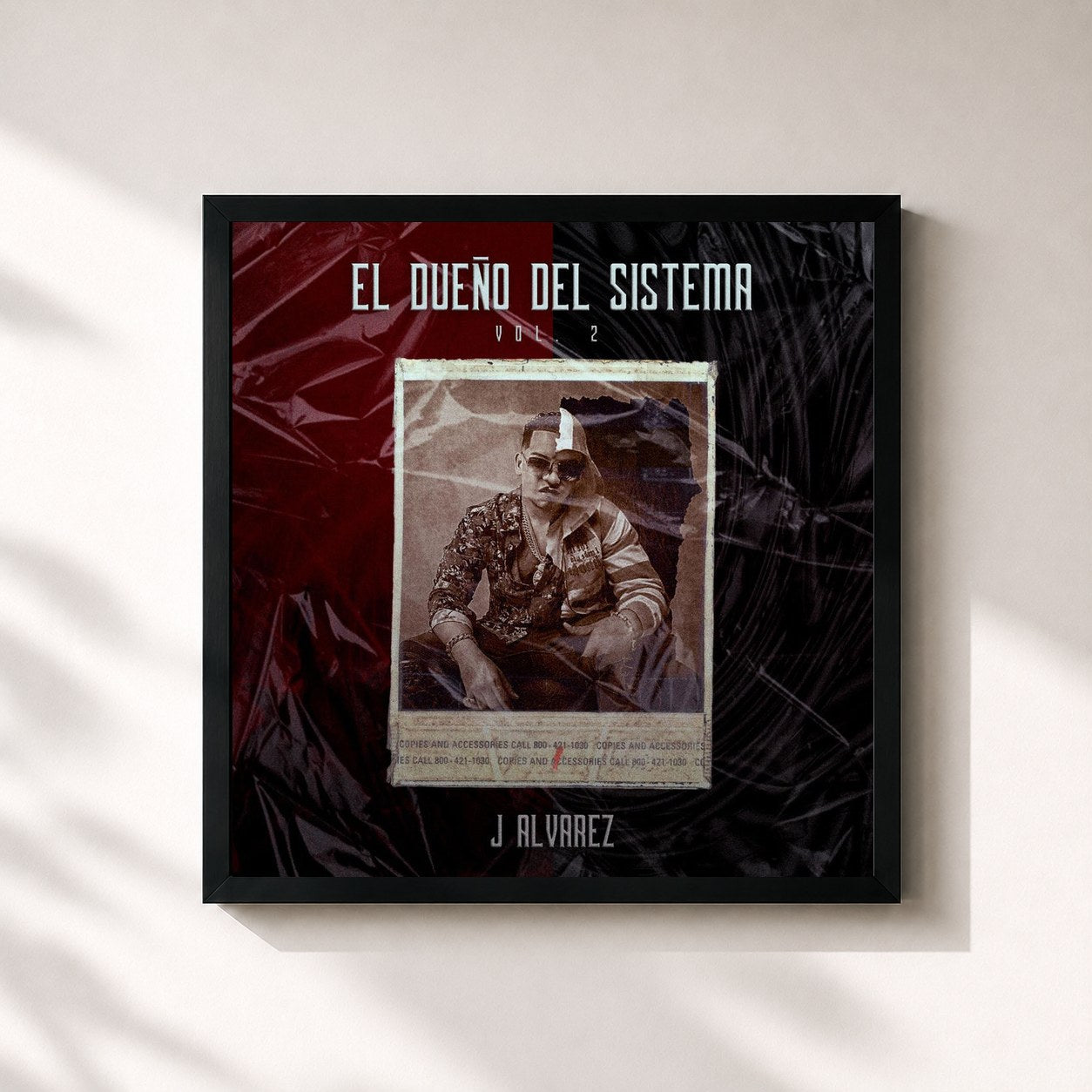 #noir Tableau carré de l'album El Dueño del Sistema, Vol. 2 de J Alvarez, cadre noir 32x32 cm