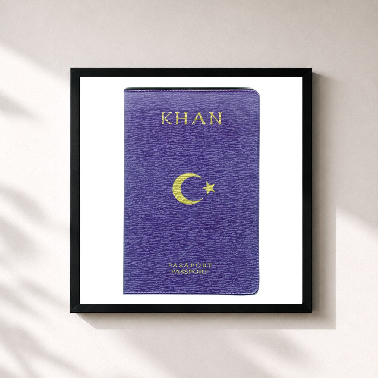 #noir Tableau carré de l'album Passport de Khan, cadre noir 32x32 cm
