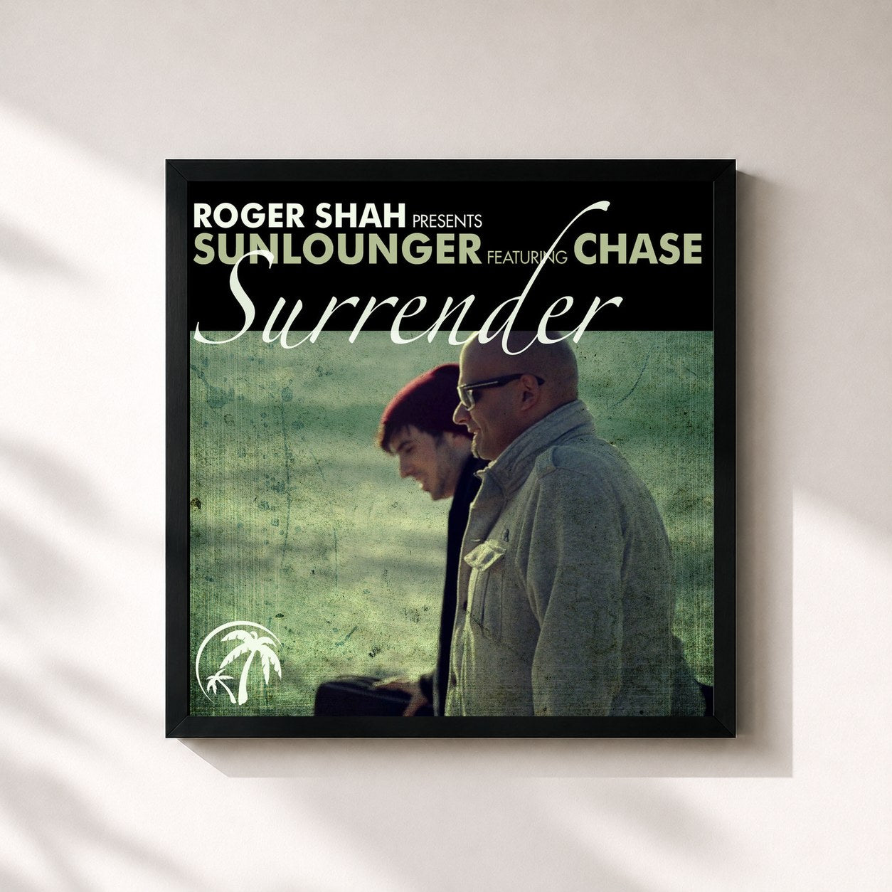#noir Tableau carré de l'album Surrender de Roger Shah, cadre noir 32x32 cm