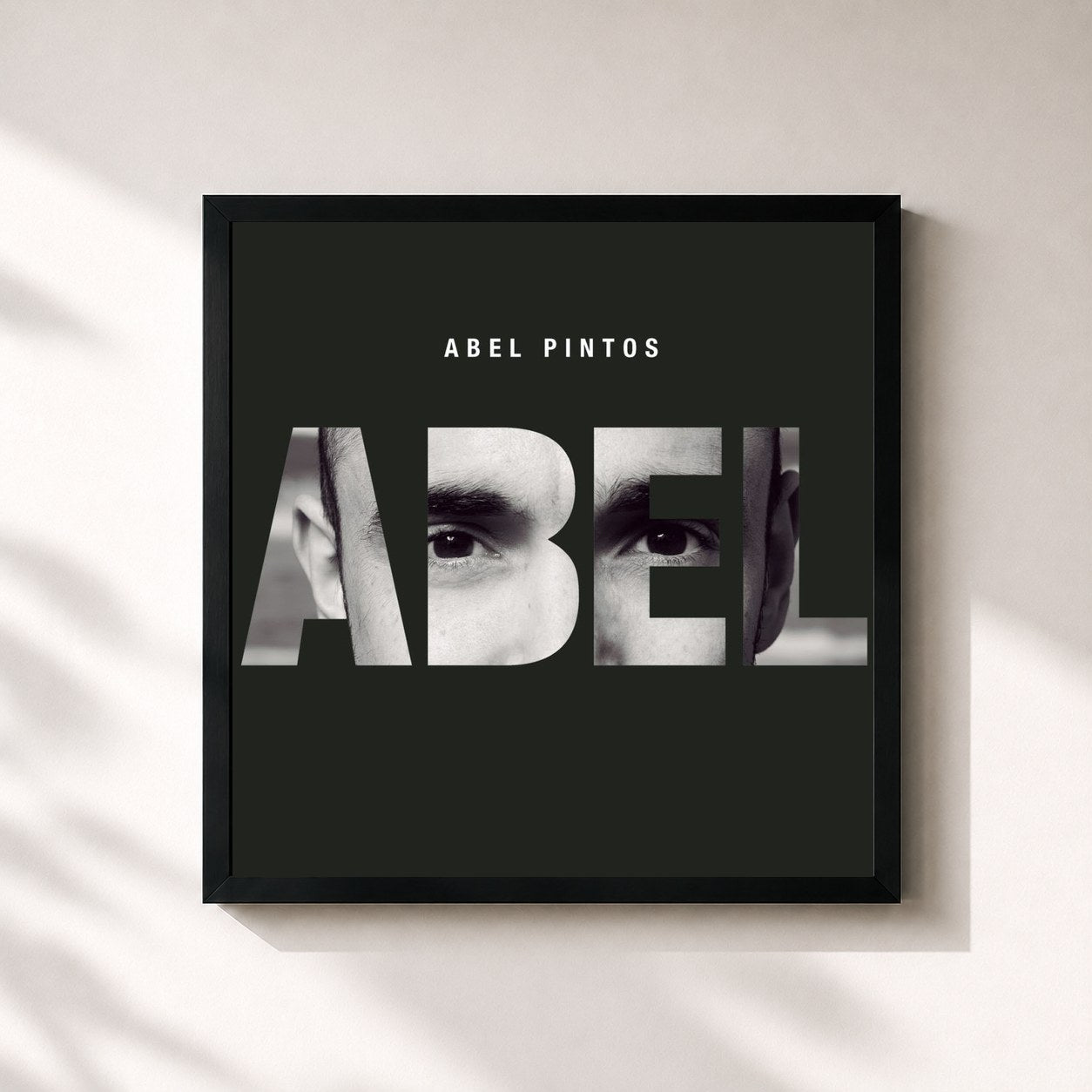 #noir Tableau carré de l'album Abel de Abel Pintos, cadre noir 32x32 cm