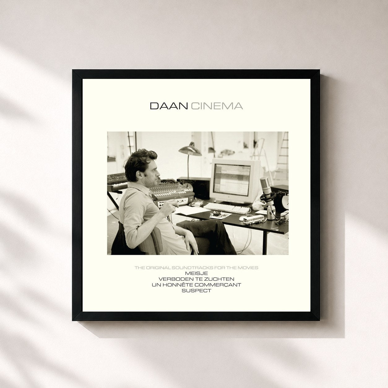 #noir Tableau carré de l'album Cinema de Daan, cadre noir 32x32 cm