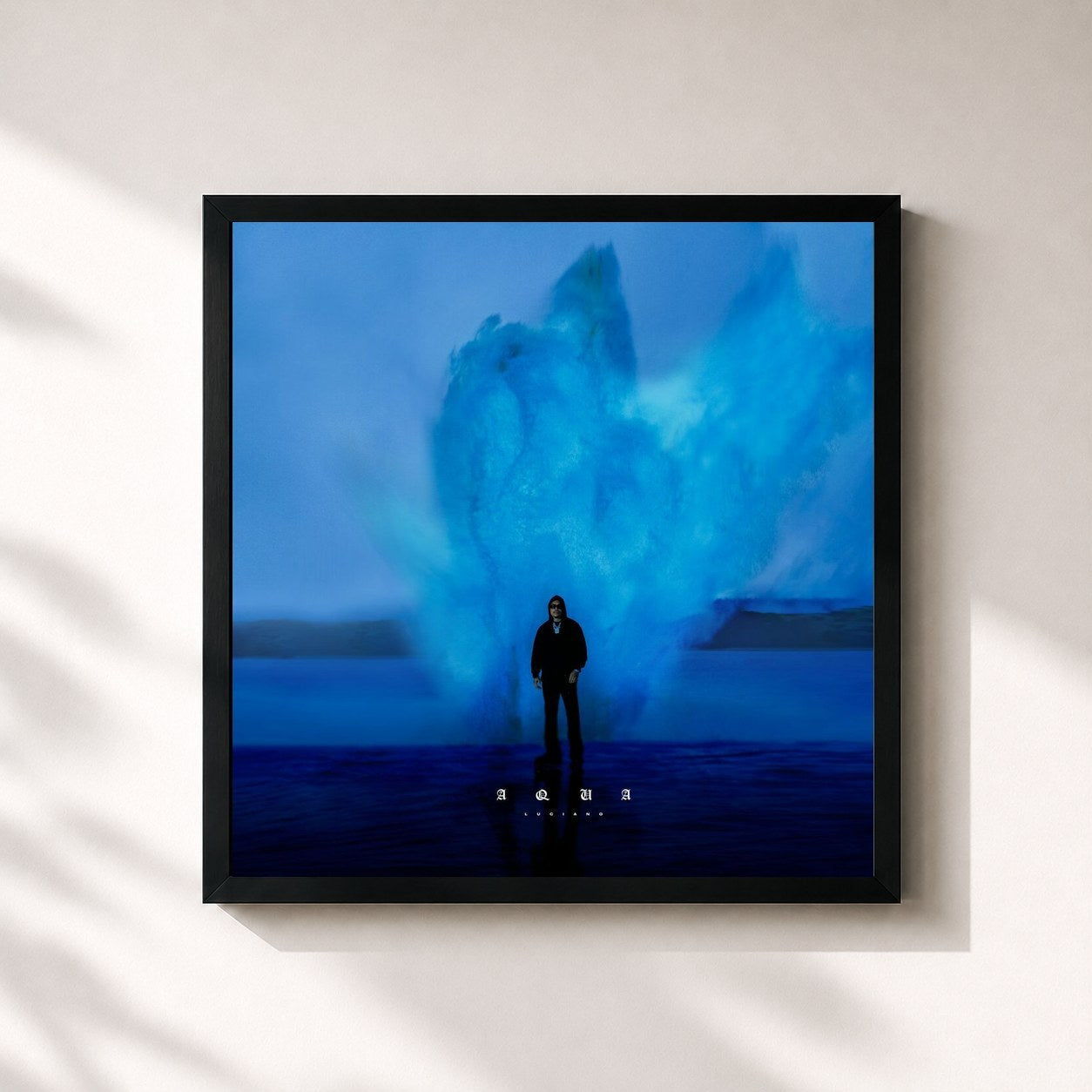 #noir Tableau carré de l'album AQUA de Luciano, cadre noir 32x32 cm