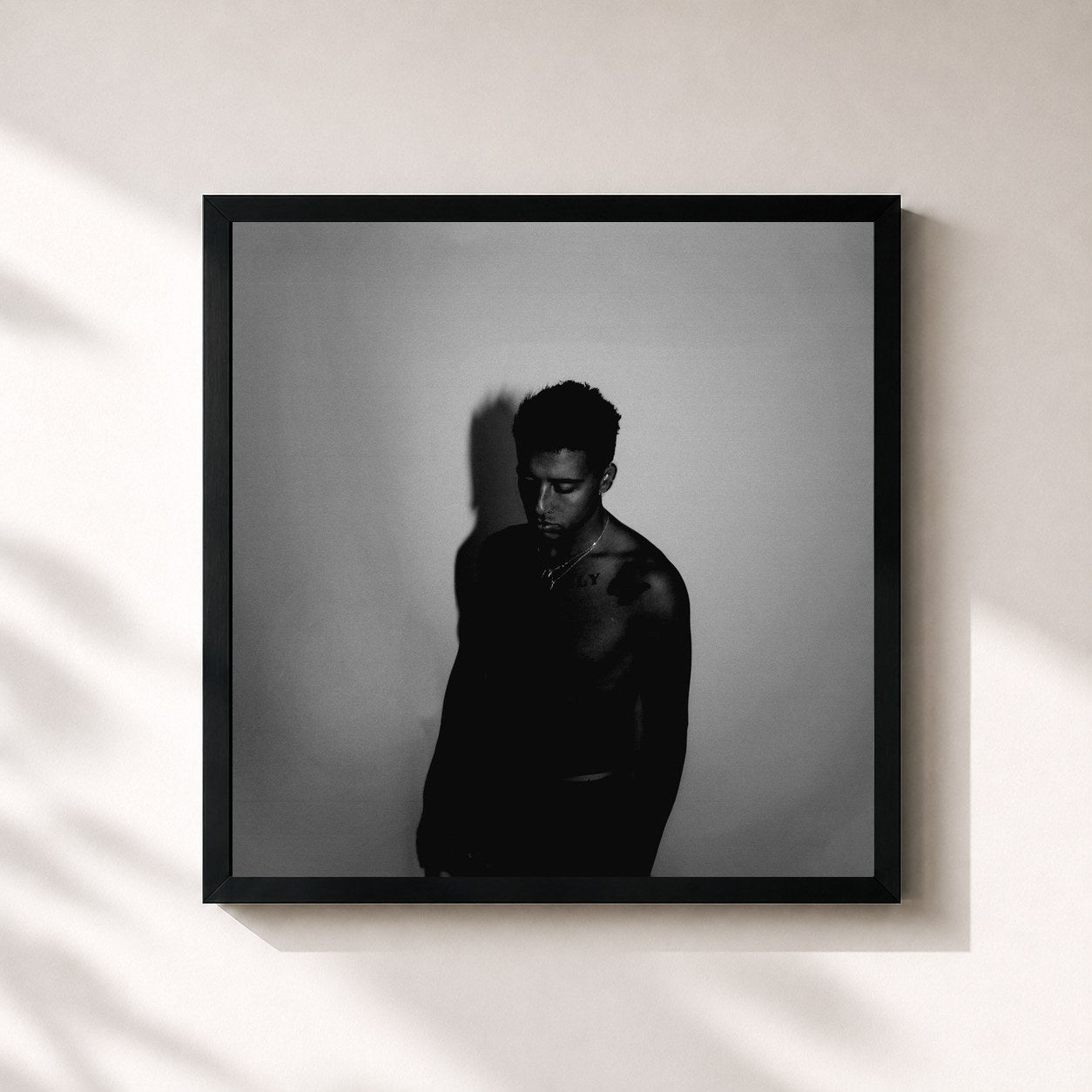 #noir Tableau carré de l'album TmrwTmrw III de Luke Christopher, cadre noir 32x32 cm