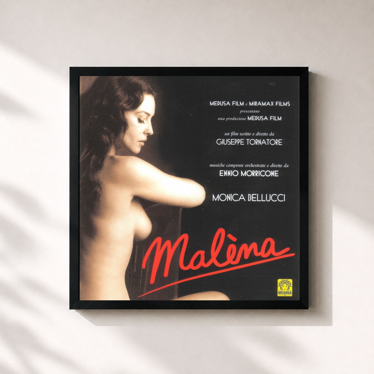 #noir Tableau carré de l'album Malena (Colonna sonora originale del film) de Ennio Morricone, cadre noir 32x32 cm