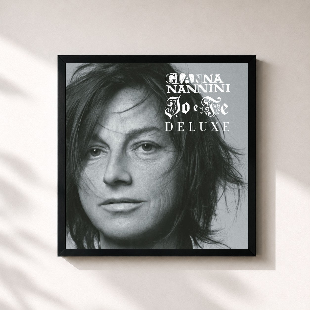 #noir Tableau carré de l'album Io E Te (Deluxe) de Gianna Nannini, cadre noir 32x32 cm