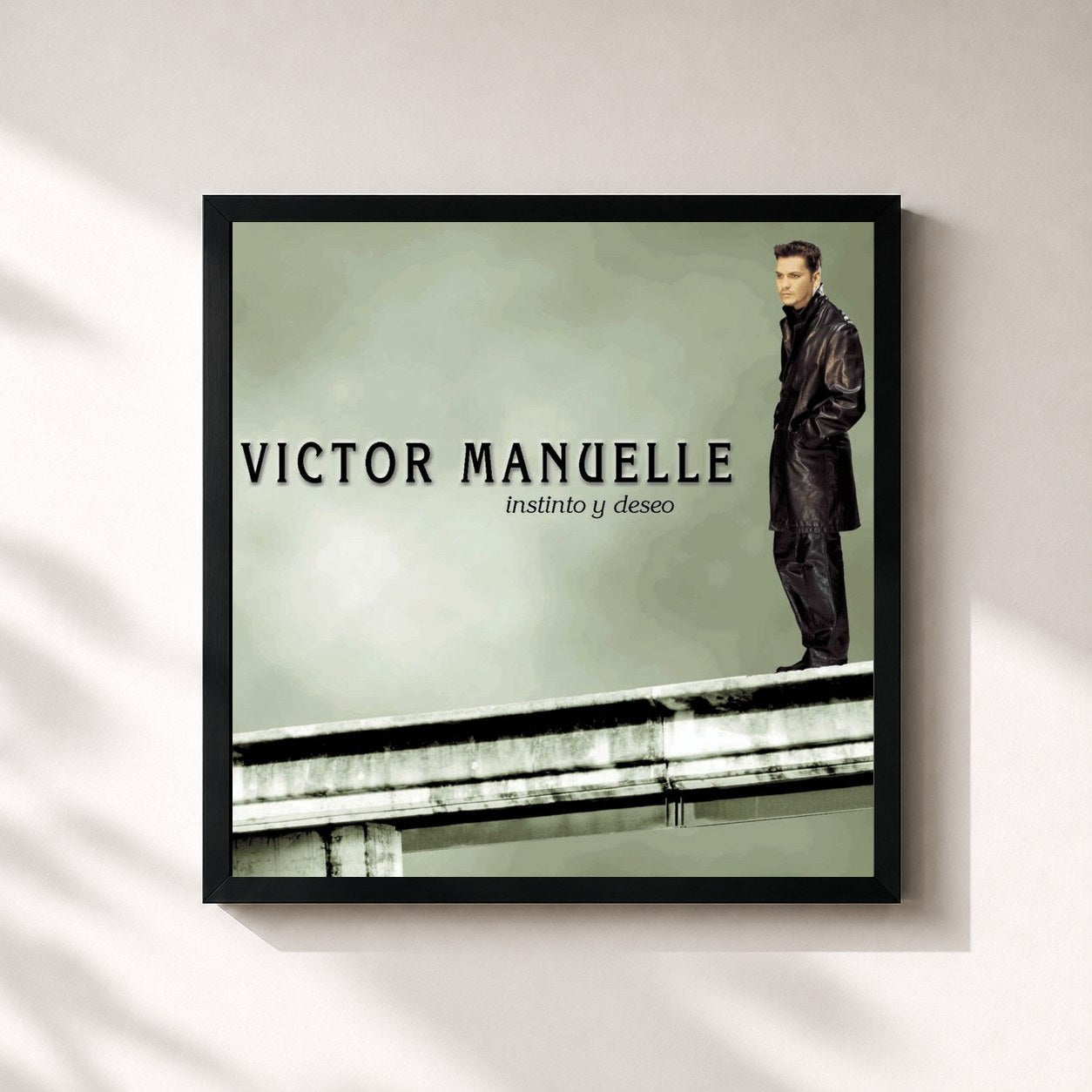 #noir Tableau carré de l'album Instinto Y Deseo de Victor Manuelle, cadre noir 32x32 cm