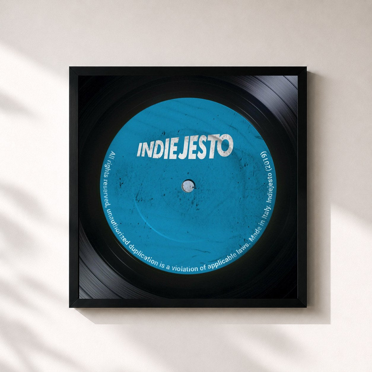 #noir Tableau carré de l'album Indiejesto de Jesto, cadre noir 32x32 cm