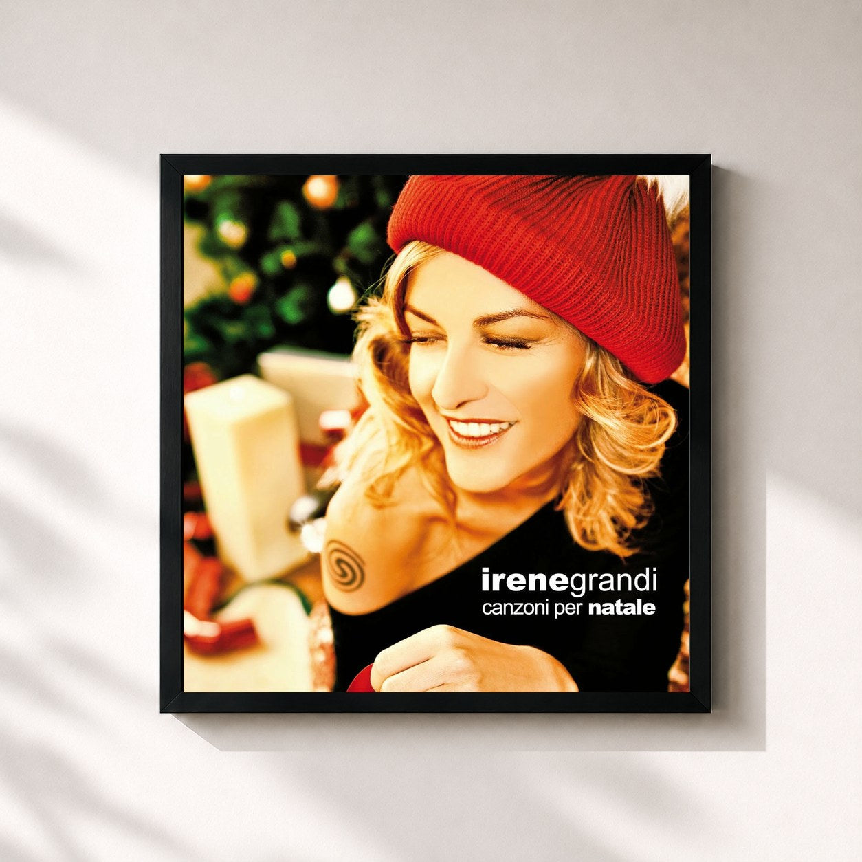 #noir Tableau carré de l'album Canzoni per Natale de Irene Grandi, cadre noir 32x32 cm