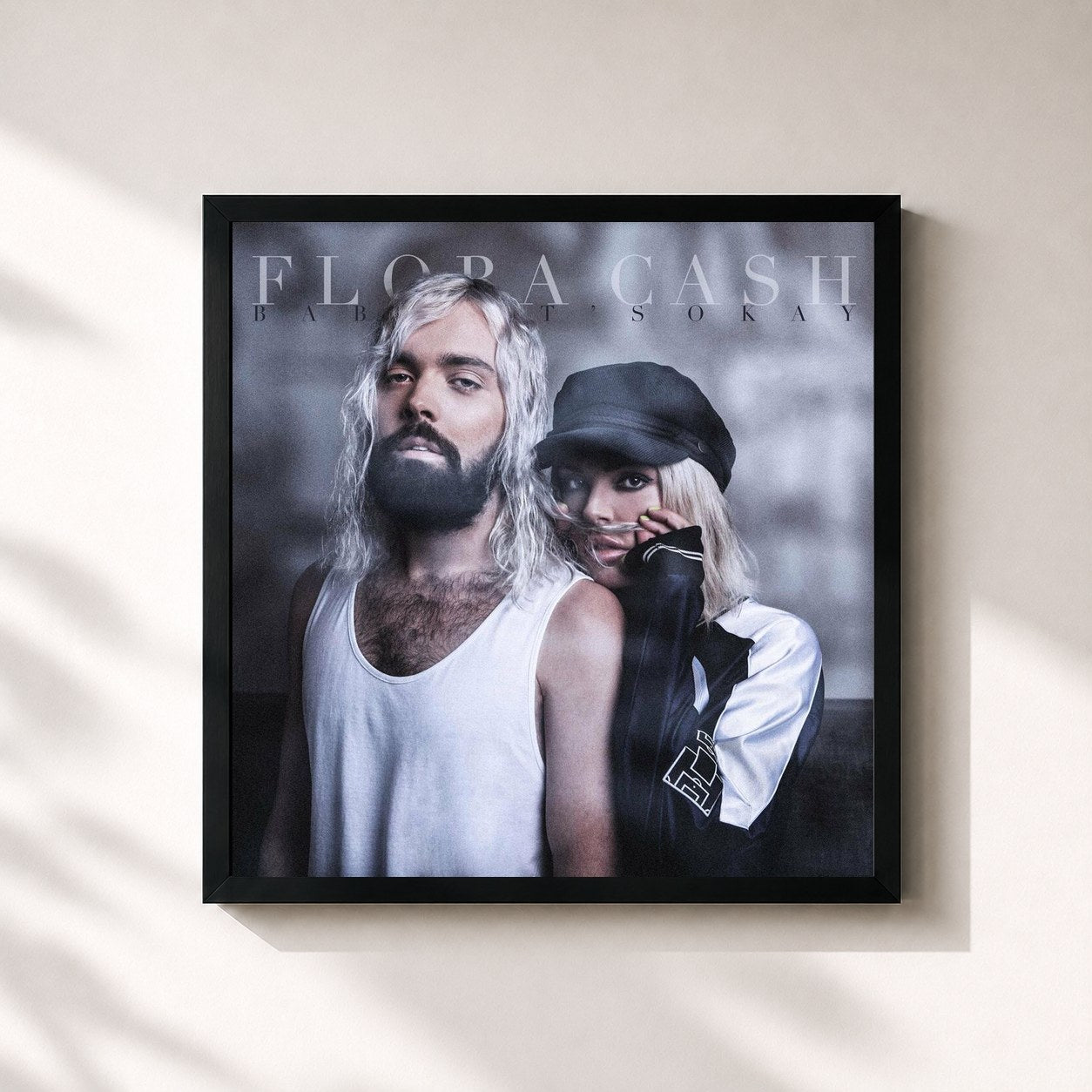 #noir Tableau carré de l'album Baby, It's Okay de flora cash, cadre noir 32x32 cm