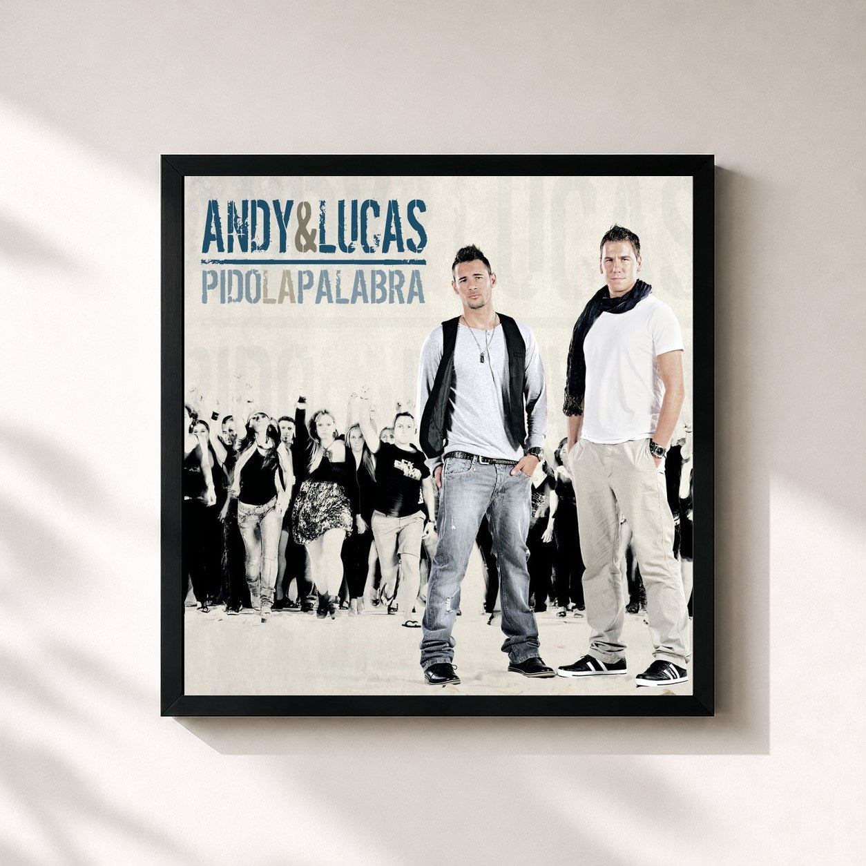 #noir Tableau carré de l'album Pido La Palabra de Andy & Lucas, cadre noir 32x32 cm