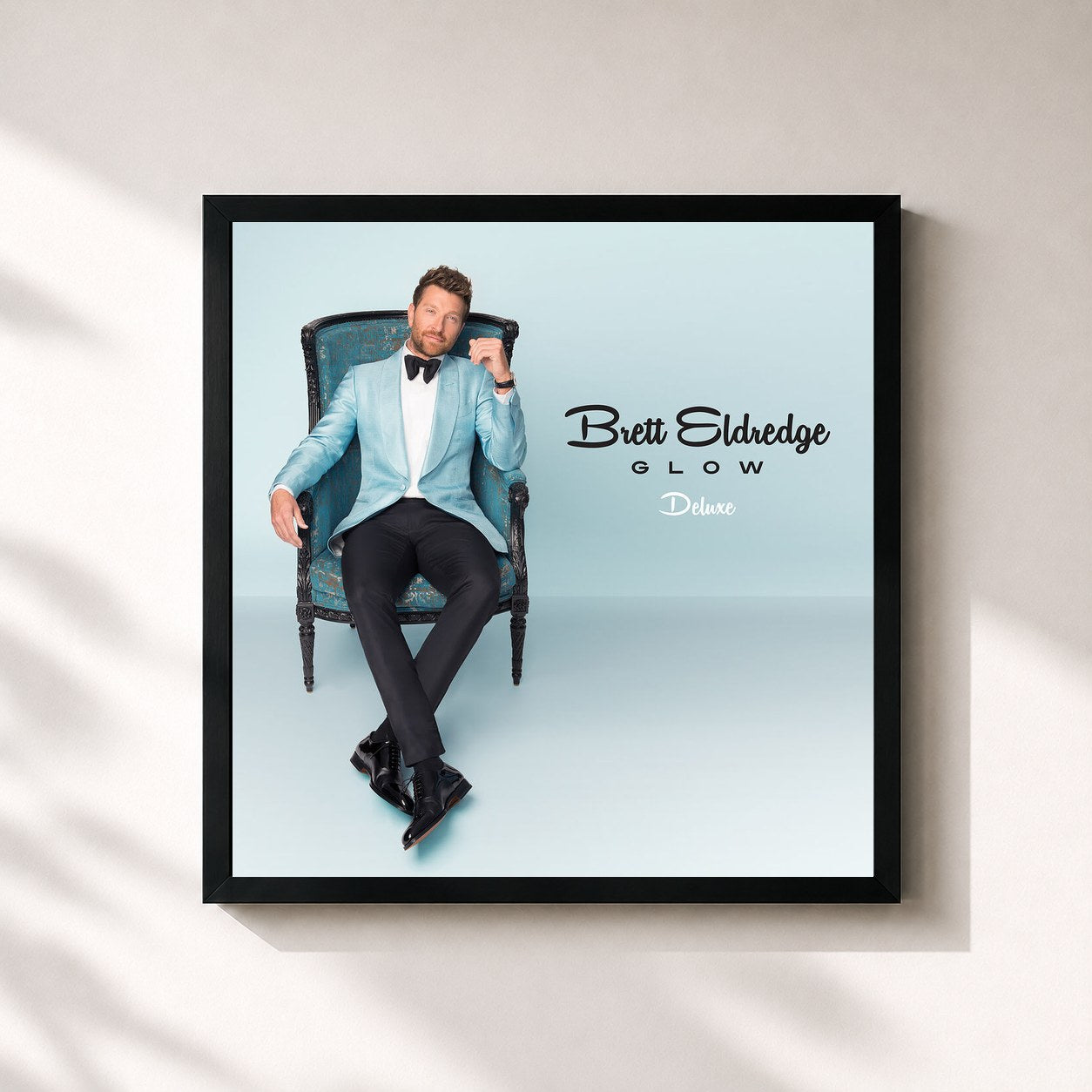 #noir Tableau carré de l'album Glow (Deluxe Edition) de Brett Eldredge, cadre noir 32x32 cm