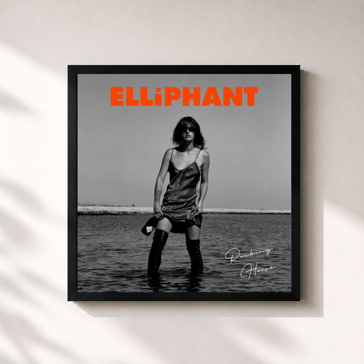 #noir Tableau carré de l'album Rocking Horse de Elliphant, cadre noir 32x32 cm