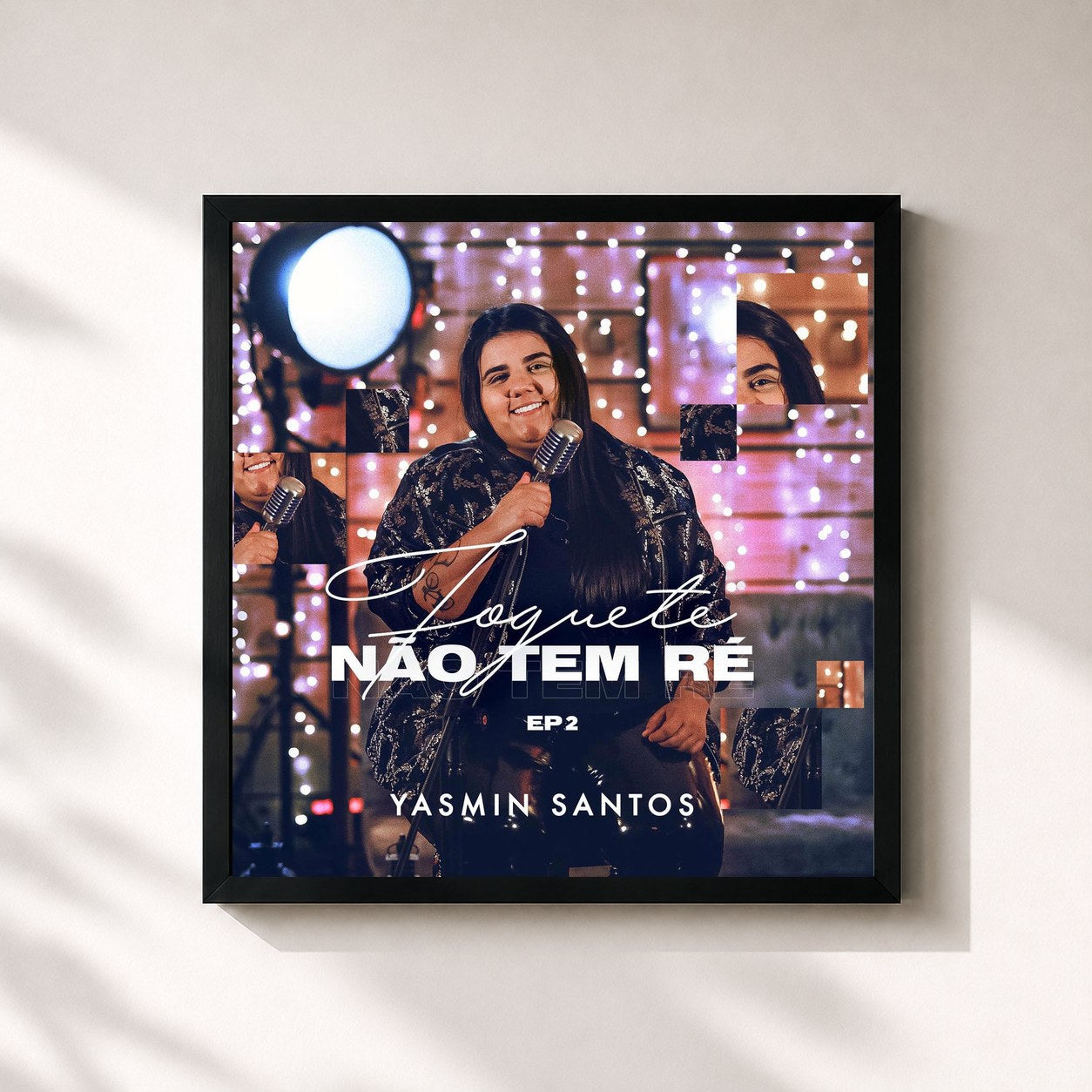 #noir Tableau carré de l'album Foguete Não Tem Ré - EP 2 de Yasmin Santos, cadre noir 32x32 cm