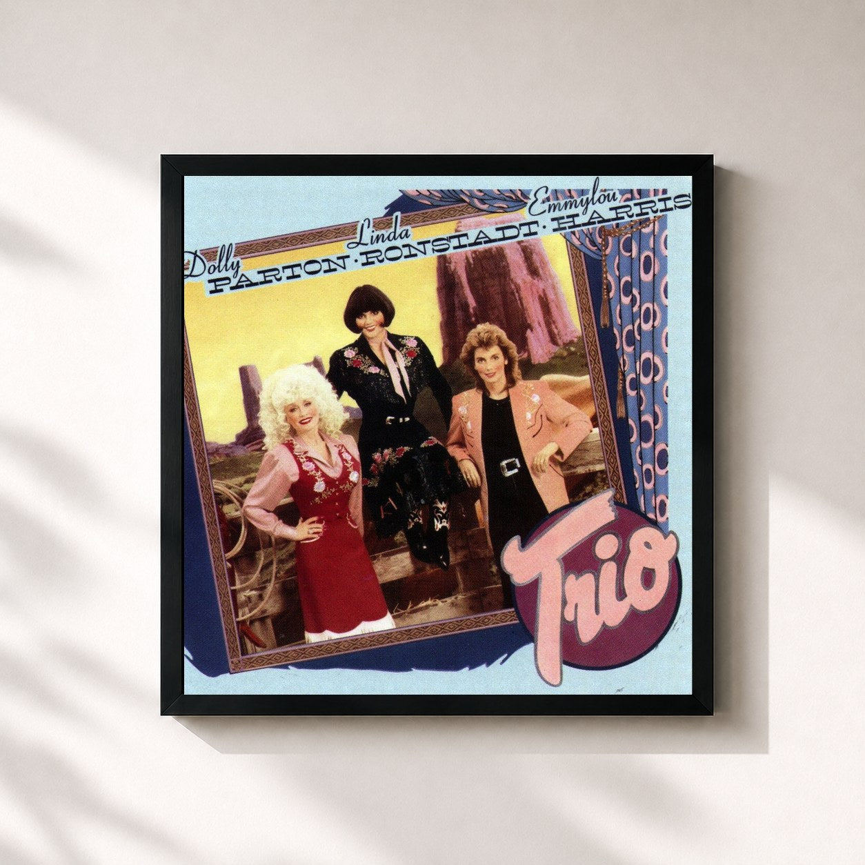 #noir Tableau carré de l'album Trio (2016 Remaster) de Dolly Parton, cadre noir 32x32 cm