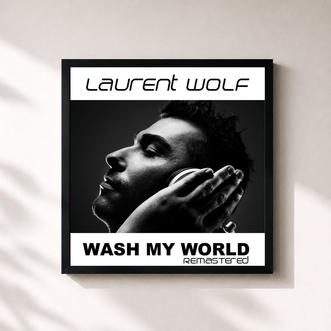 #noir Tableau carré de l'album Wash My World (Remastered) de Laurent Wolf, cadre noir 32x32 cm