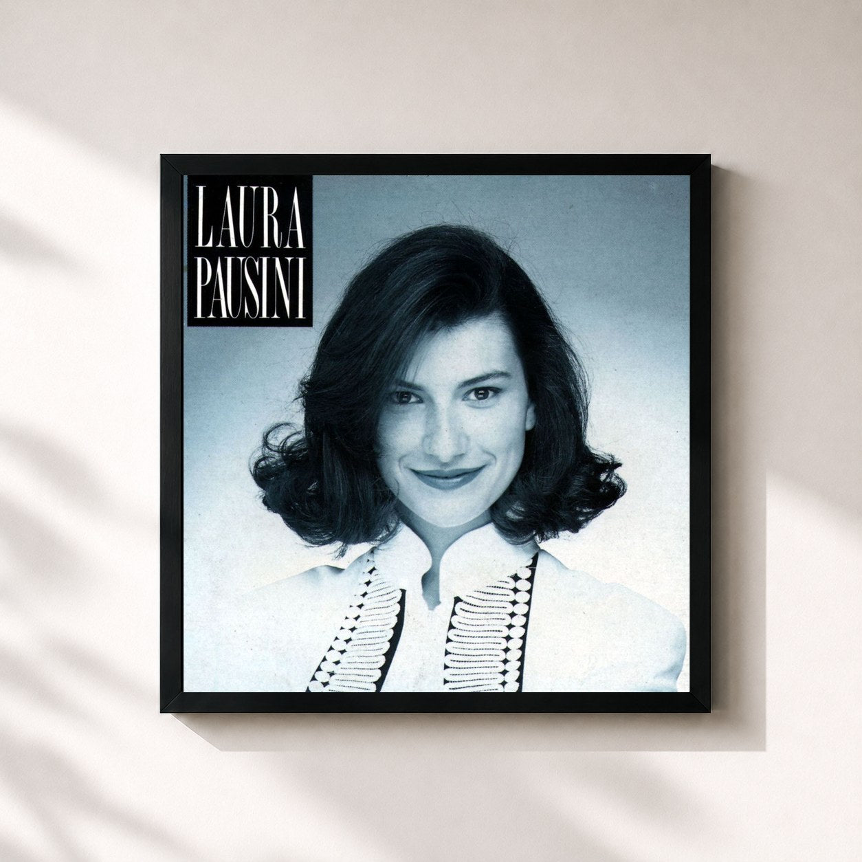 #noir Tableau carré de l'album Laura Pausini de Laura Pausini, cadre noir 32x32 cm