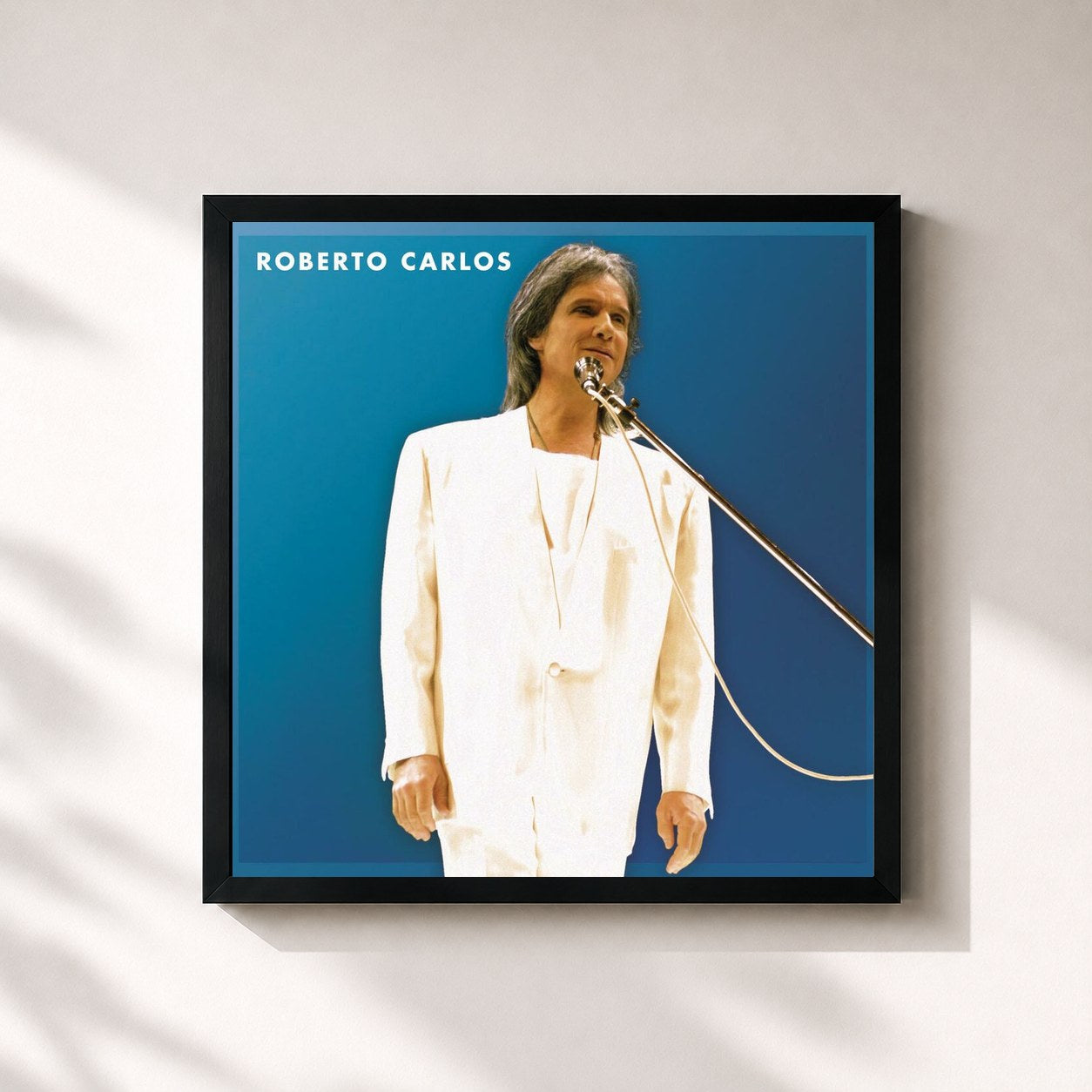 #noir Tableau carré de l'album Roberto Carlos (2002) de Roberto Carlos, cadre noir 32x32 cm