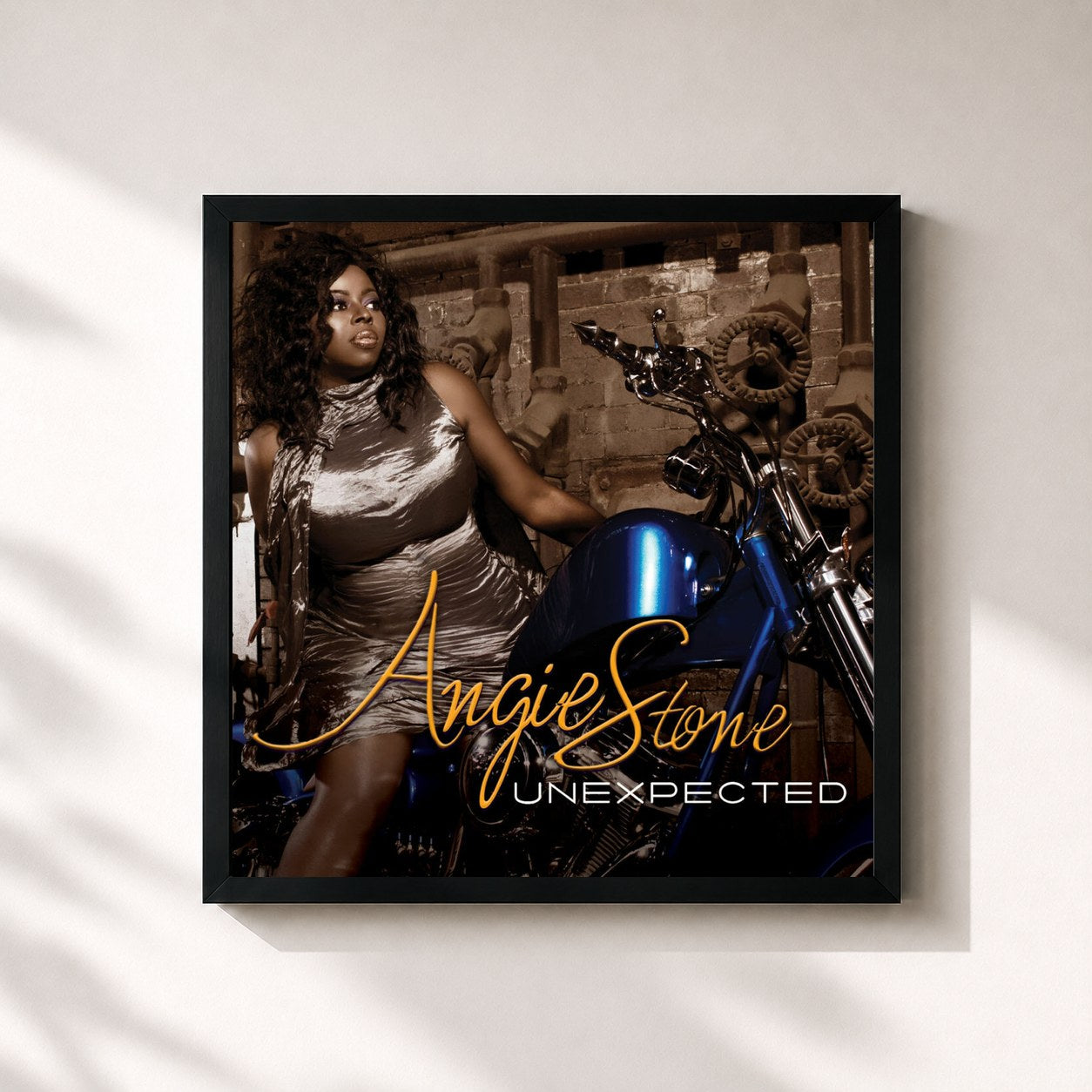 #noir Tableau carré de l'album Unexpected de Angie Stone, cadre noir 32x32 cm