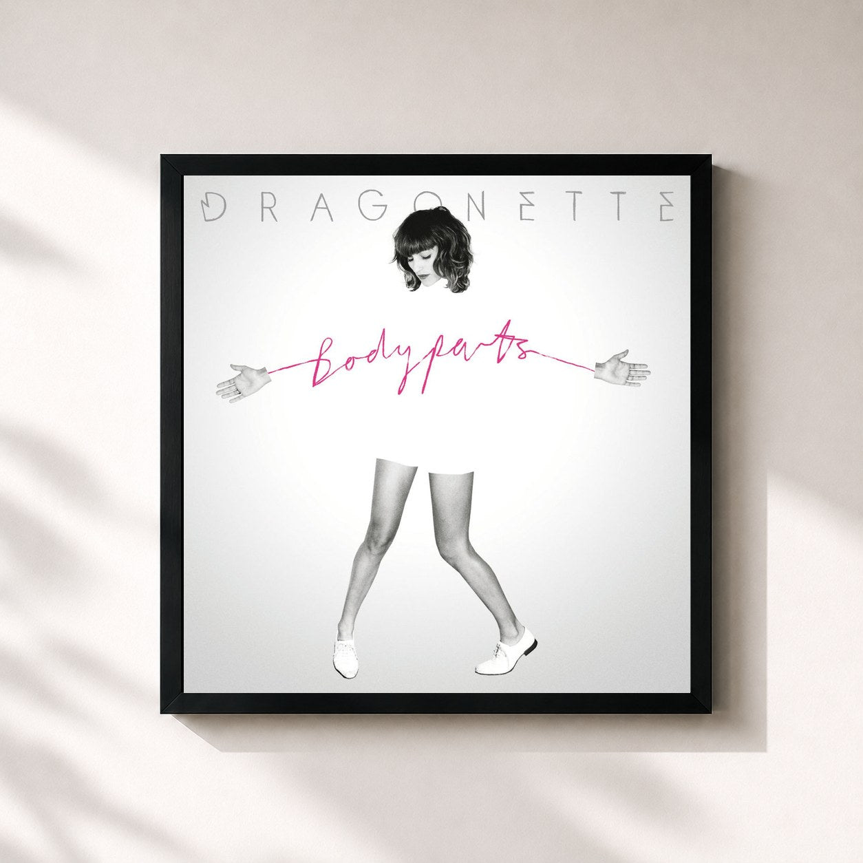 #noir Tableau carré de l'album Bodyparts de Dragonette, cadre noir 32x32 cm